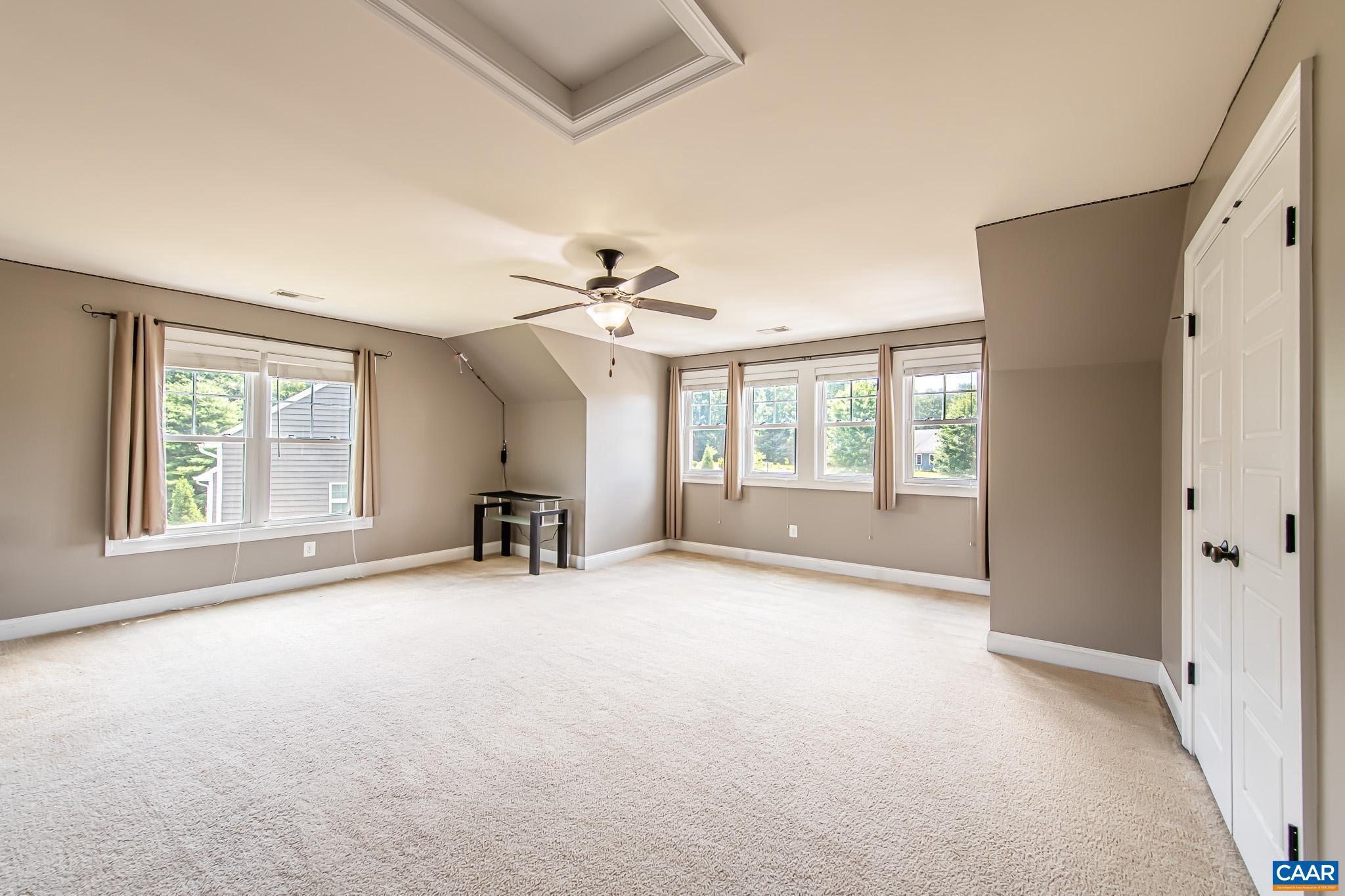 SPRING CREEK - Residential