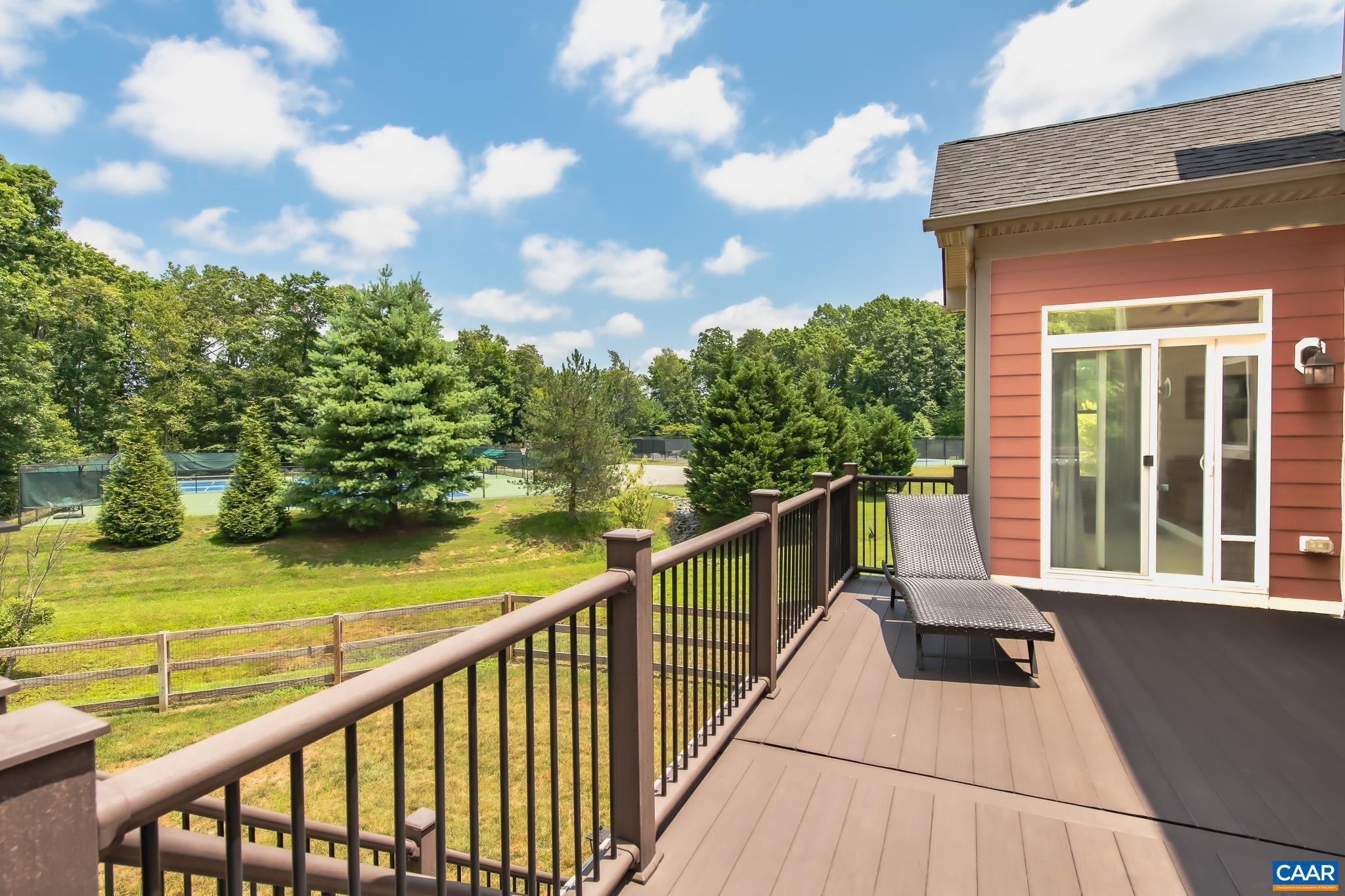 SPRING CREEK - Residential