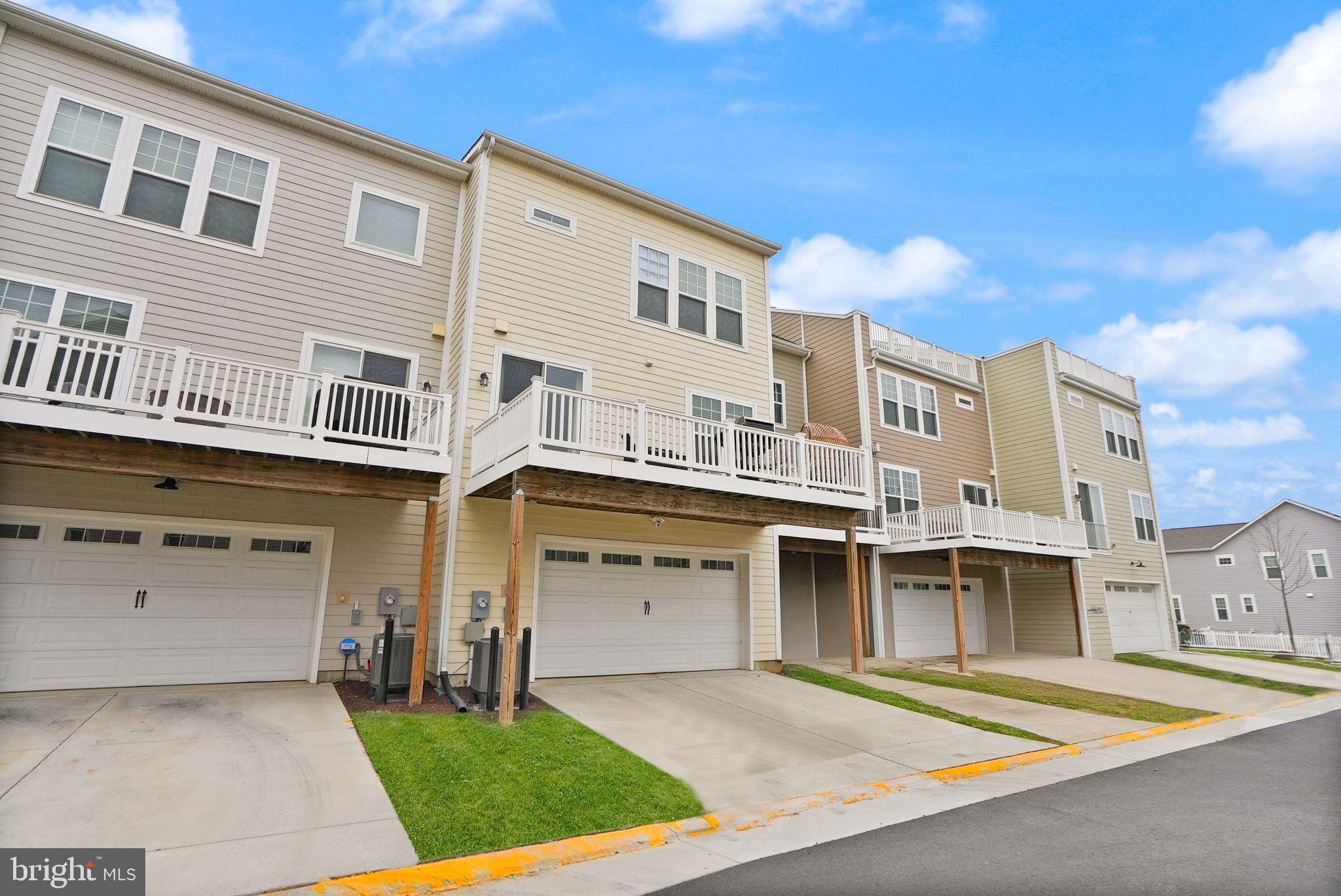 WOODLANDS AT GOOSE CREEK - Residential