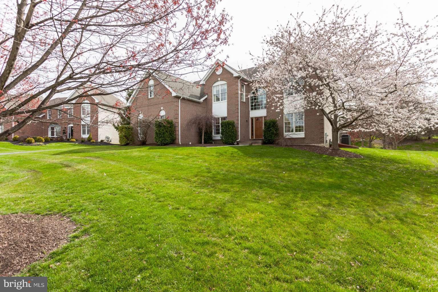2069 SAINT ANDREWS DRIVE