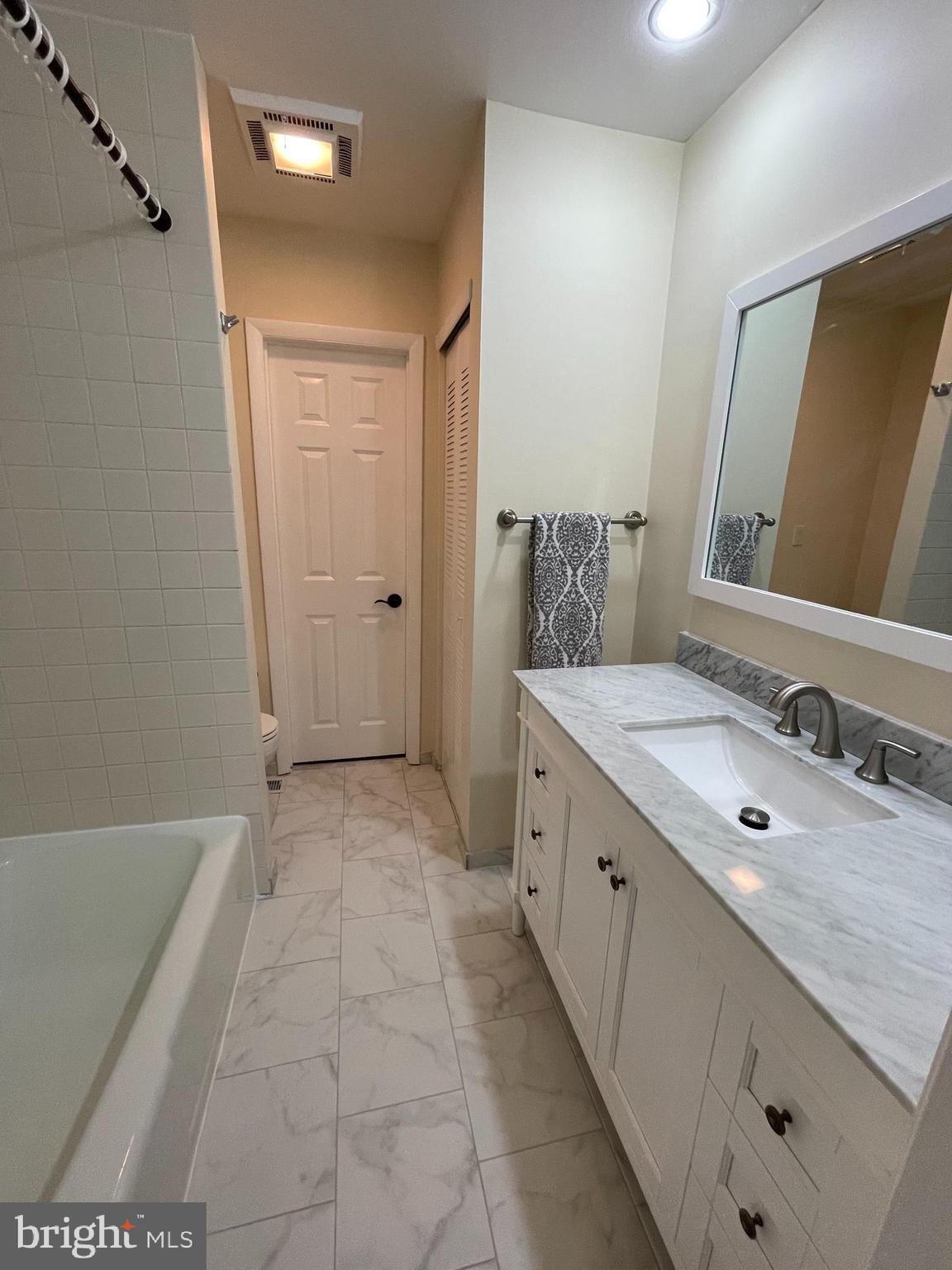 GREENE COUNTRIE VI - Residential Lease