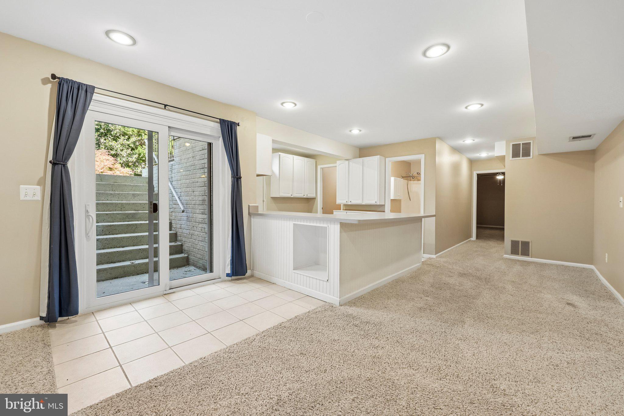 ASHBURN FARM - Residential