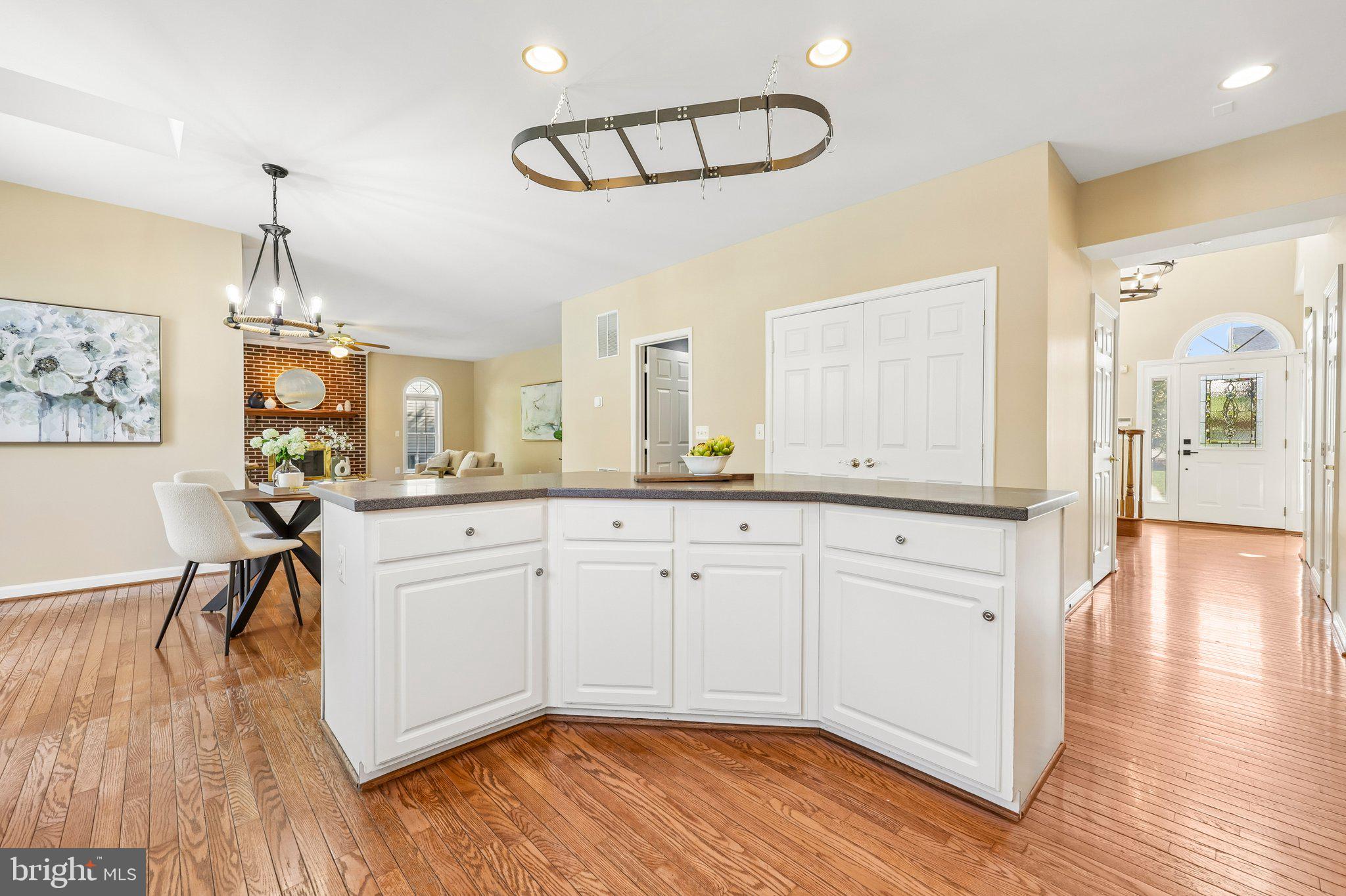ASHBURN FARM - Residential