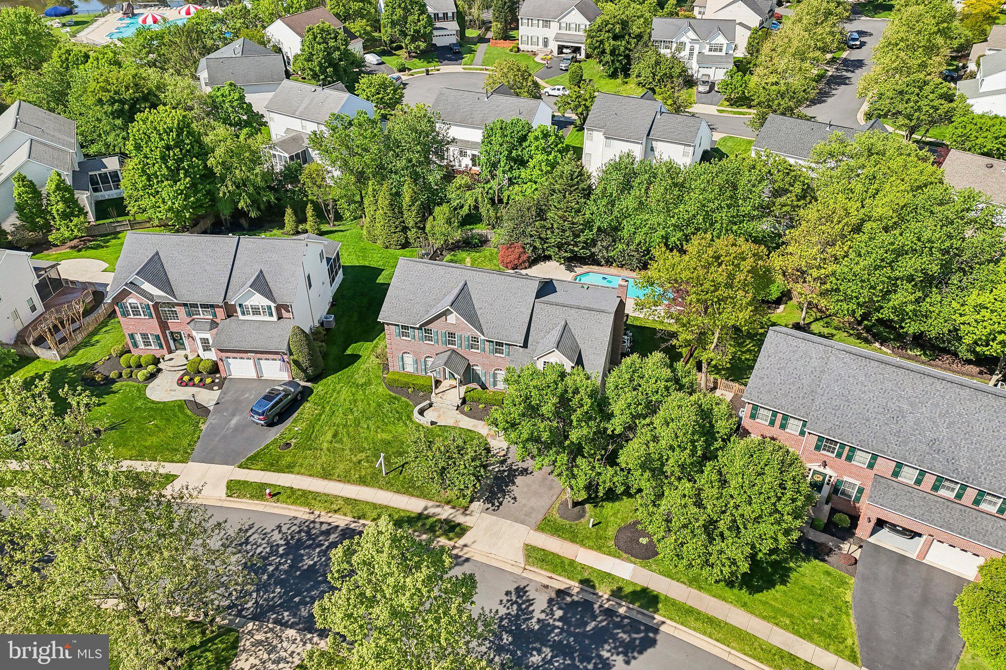 ASHBURN FARM - Residential