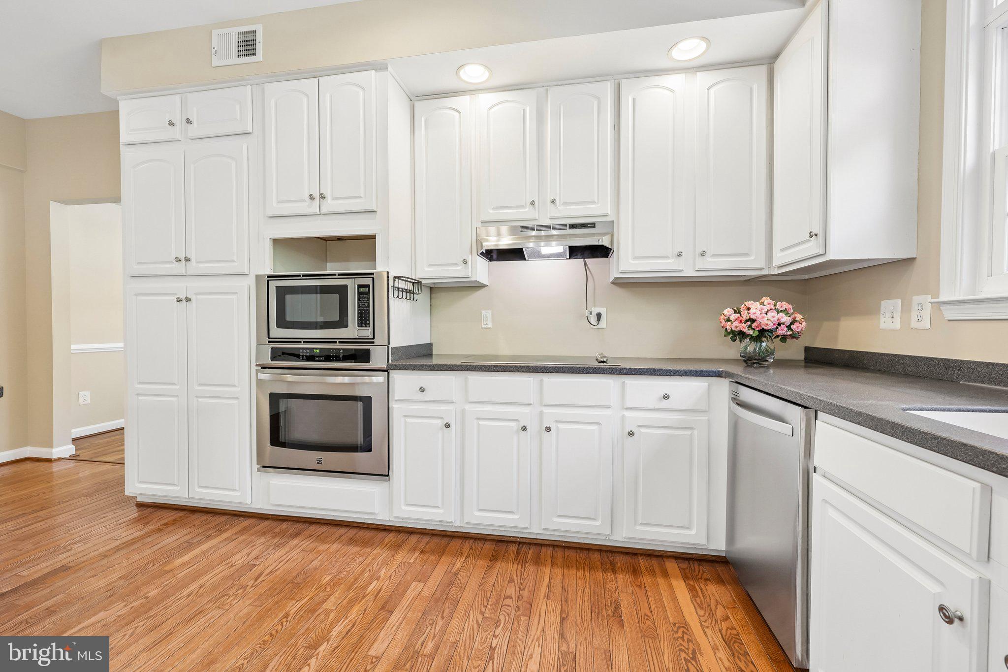 ASHBURN FARM - Residential