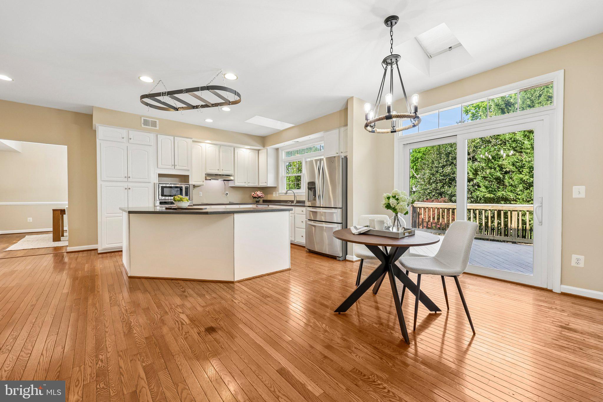ASHBURN FARM - Residential