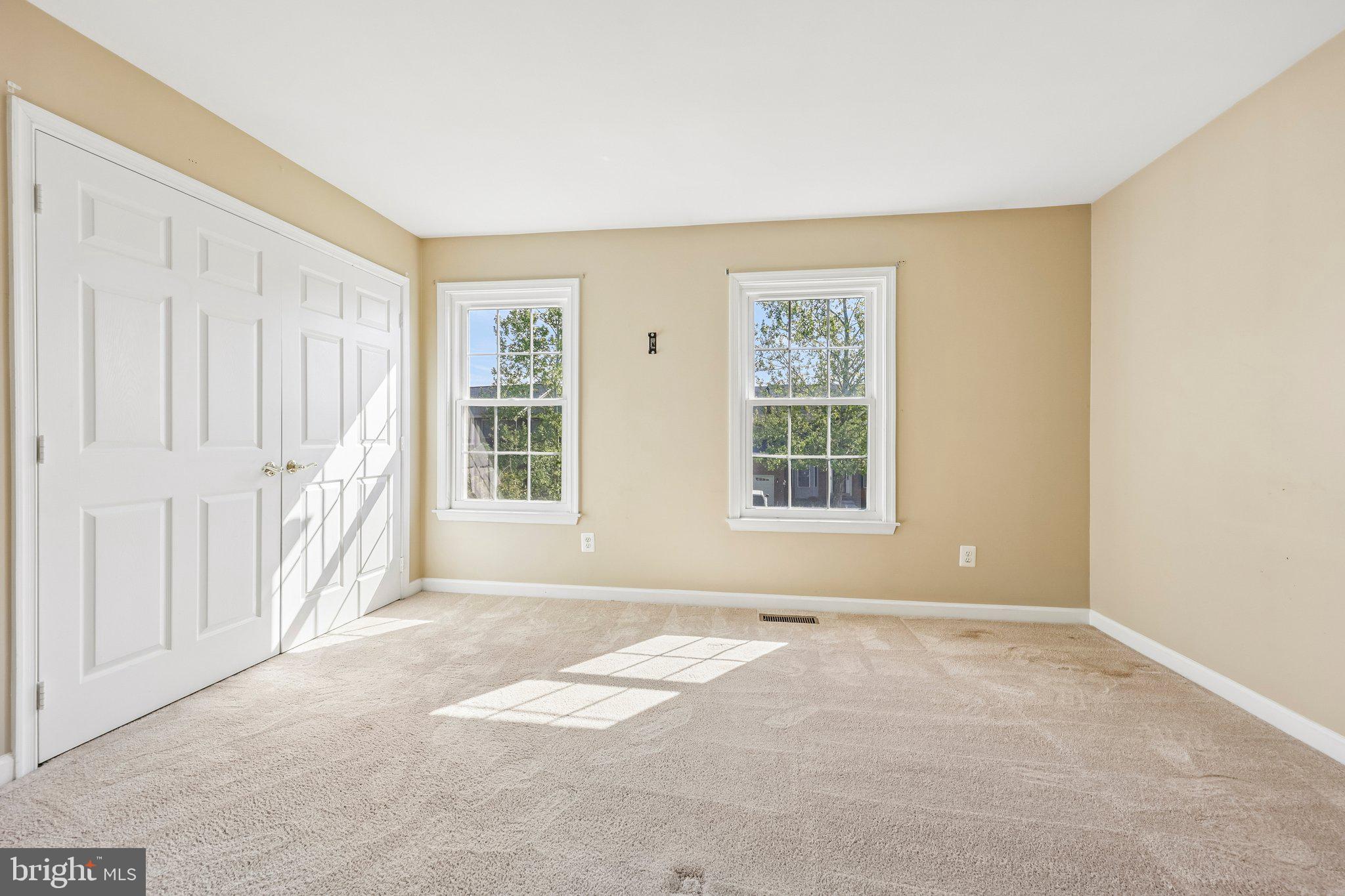 ASHBURN FARM - Residential