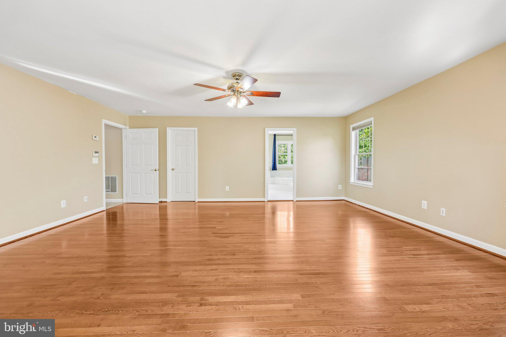 ASHBURN FARM - Residential