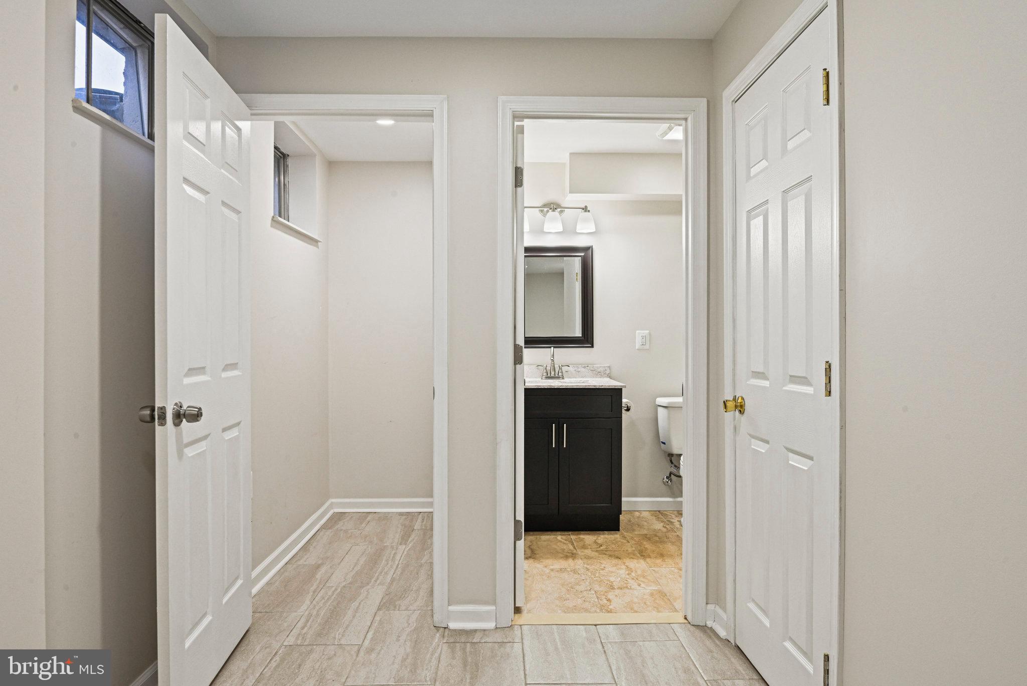 CHANTILLY HIGHLANDS - Residential Lease