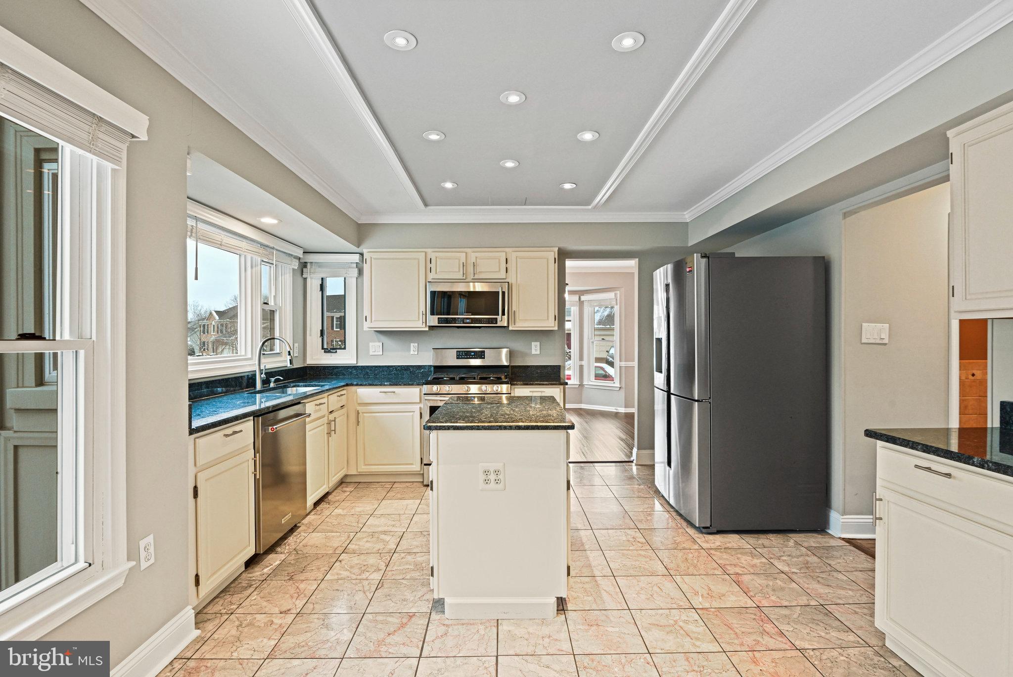 CHANTILLY HIGHLANDS - Residential Lease