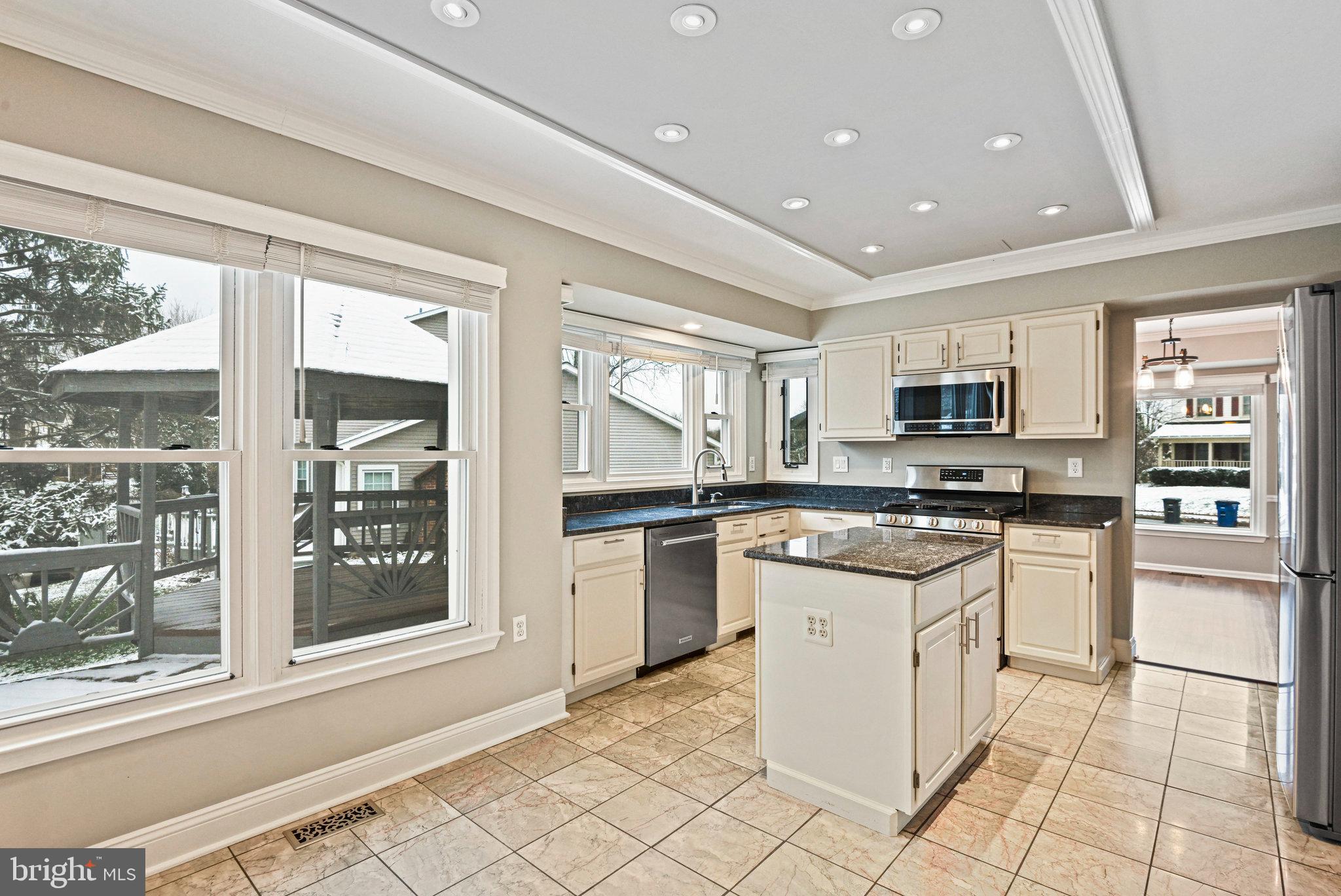 CHANTILLY HIGHLANDS - Residential Lease