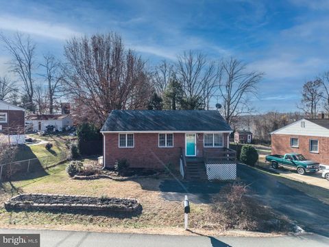 15910 CREST DRIVE WOODBRIDGE VA 22191