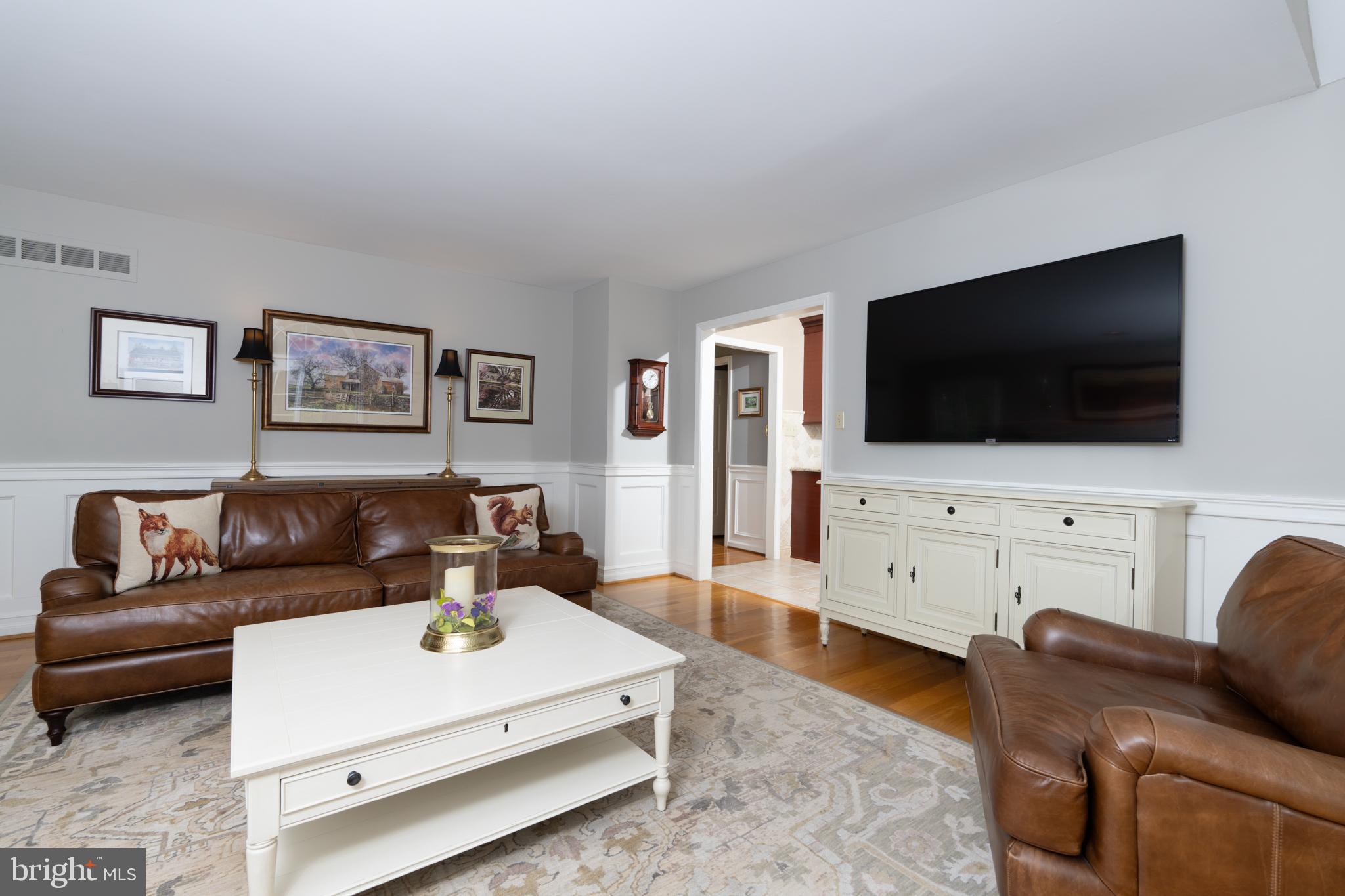 BROOKFIELD - Residential