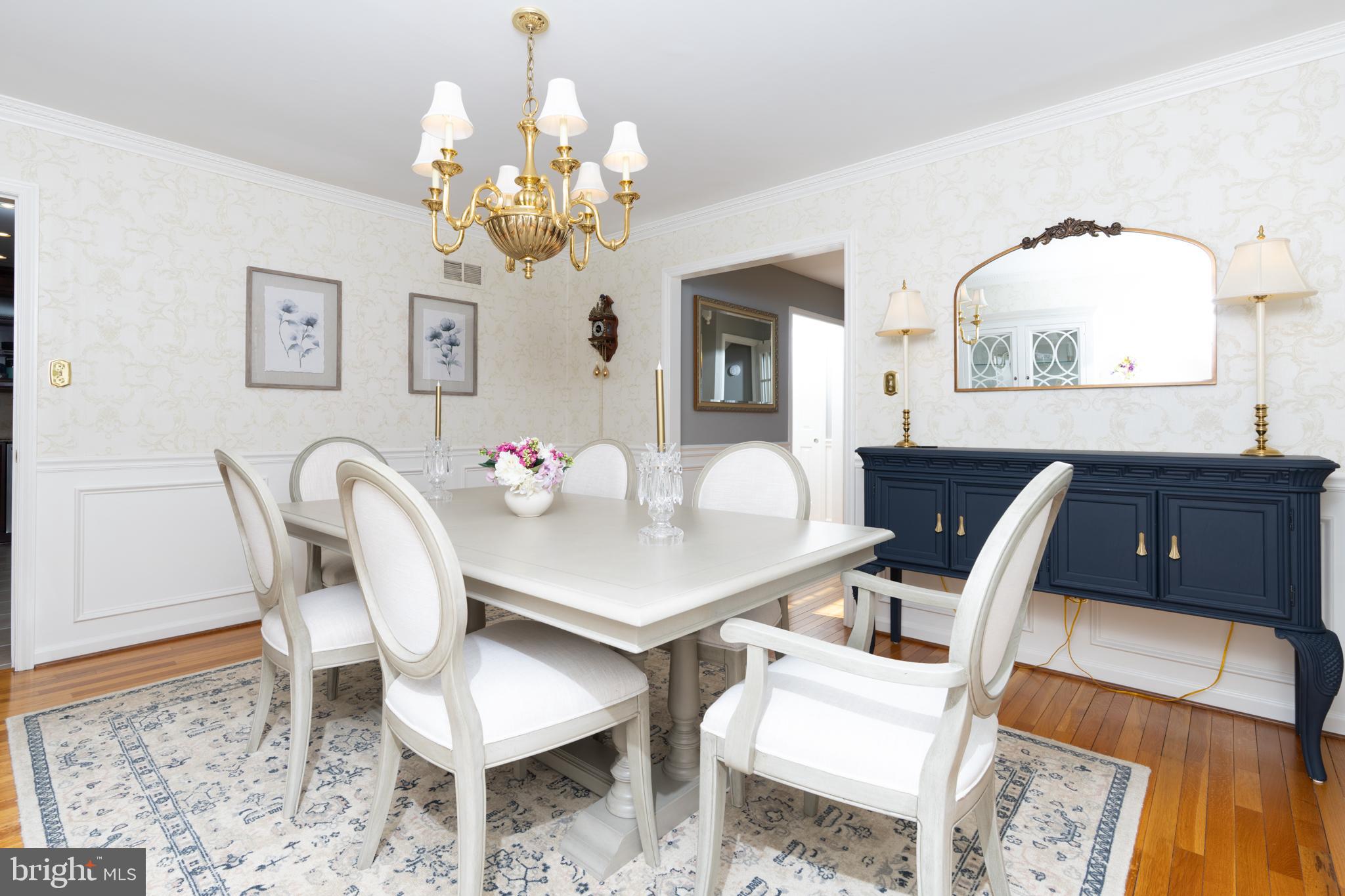 BROOKFIELD - Residential