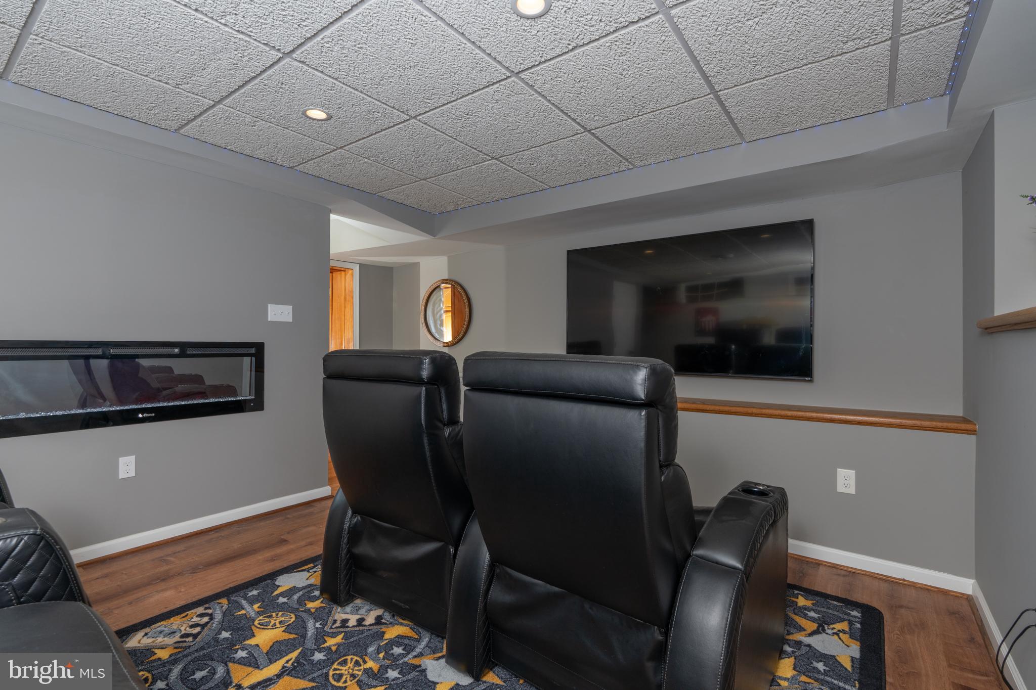 BROOKFIELD - Residential