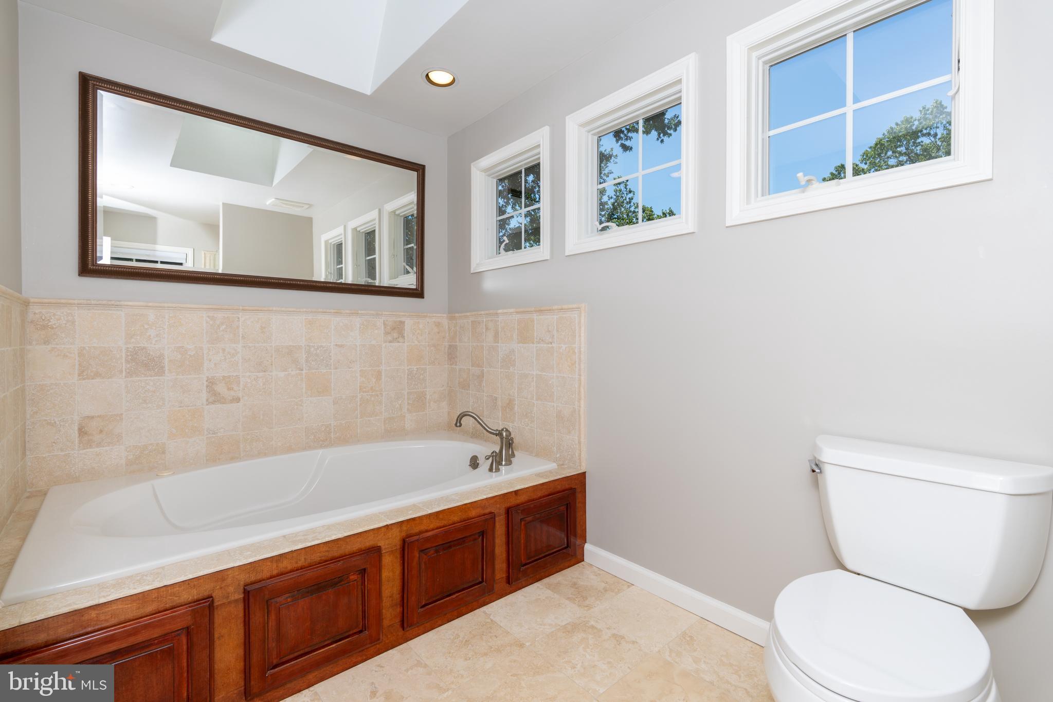 BROOKFIELD - Residential