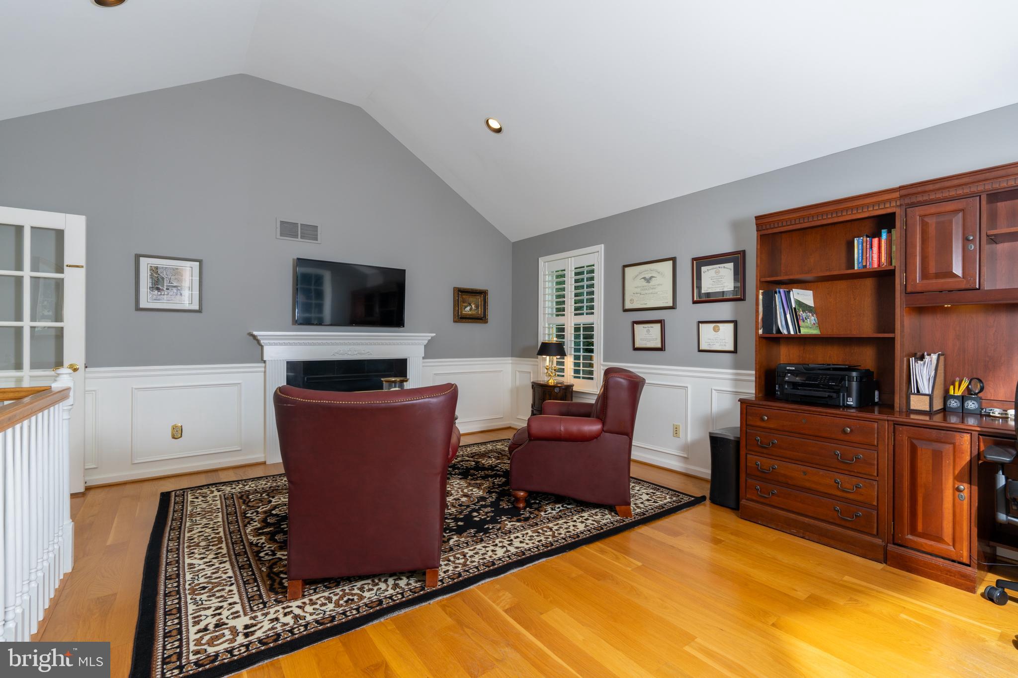 BROOKFIELD - Residential