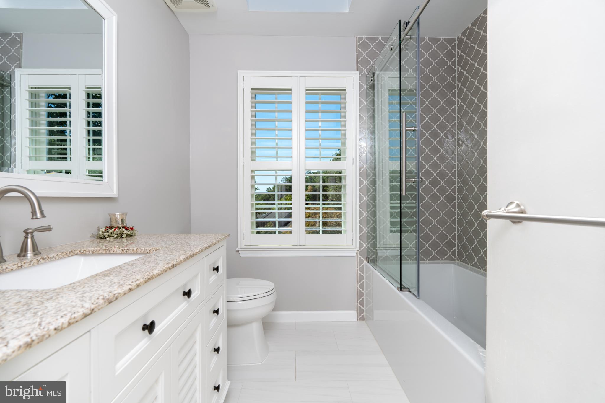 BROOKFIELD - Residential