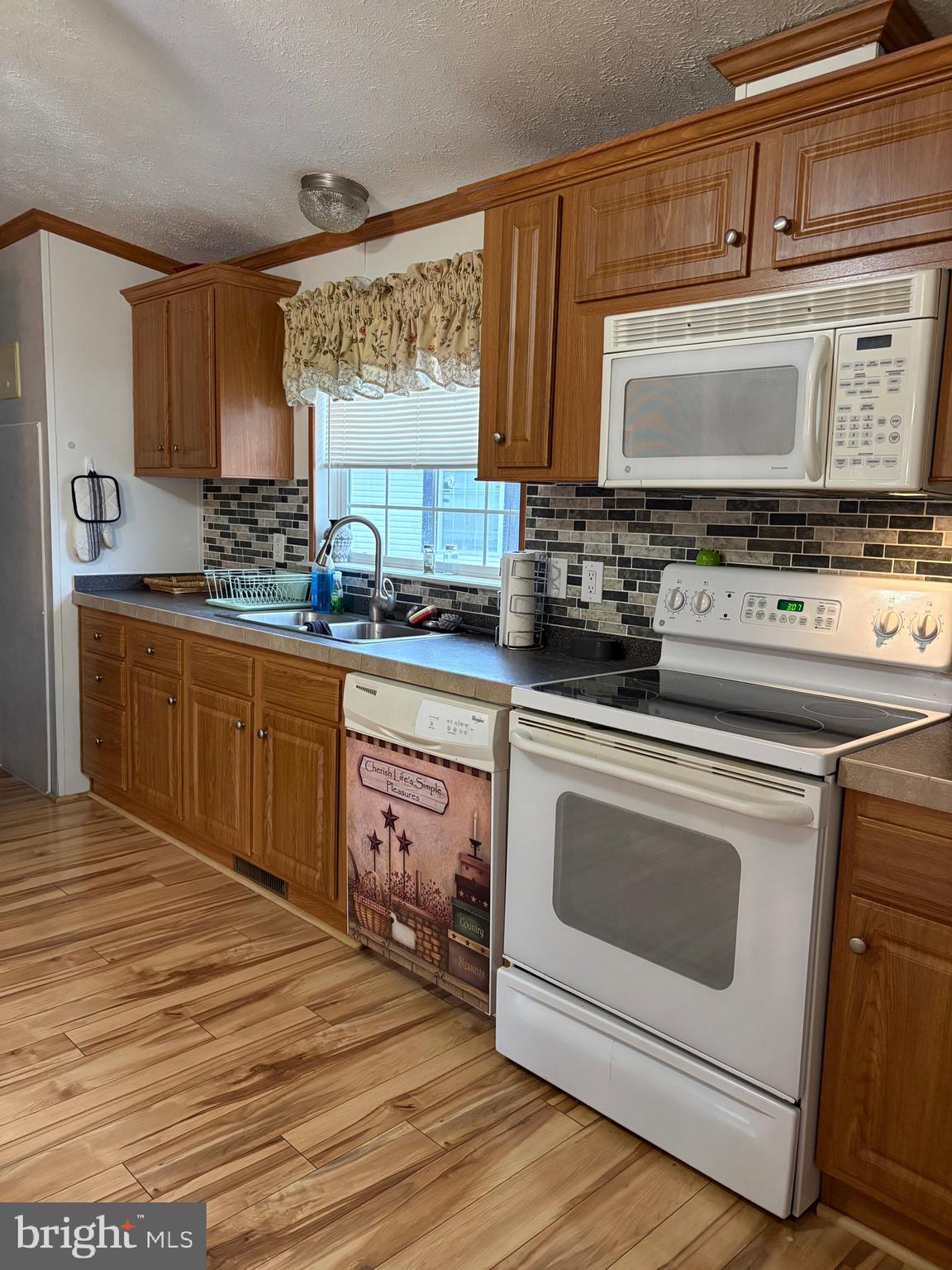 WILLIAMS ESTATES - Residential