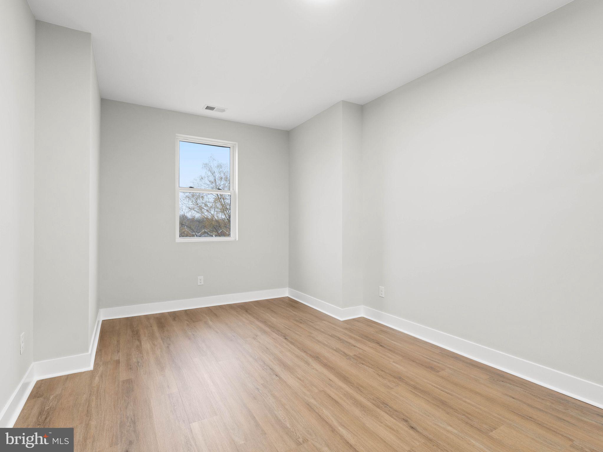 COBBS CREEK - Residential