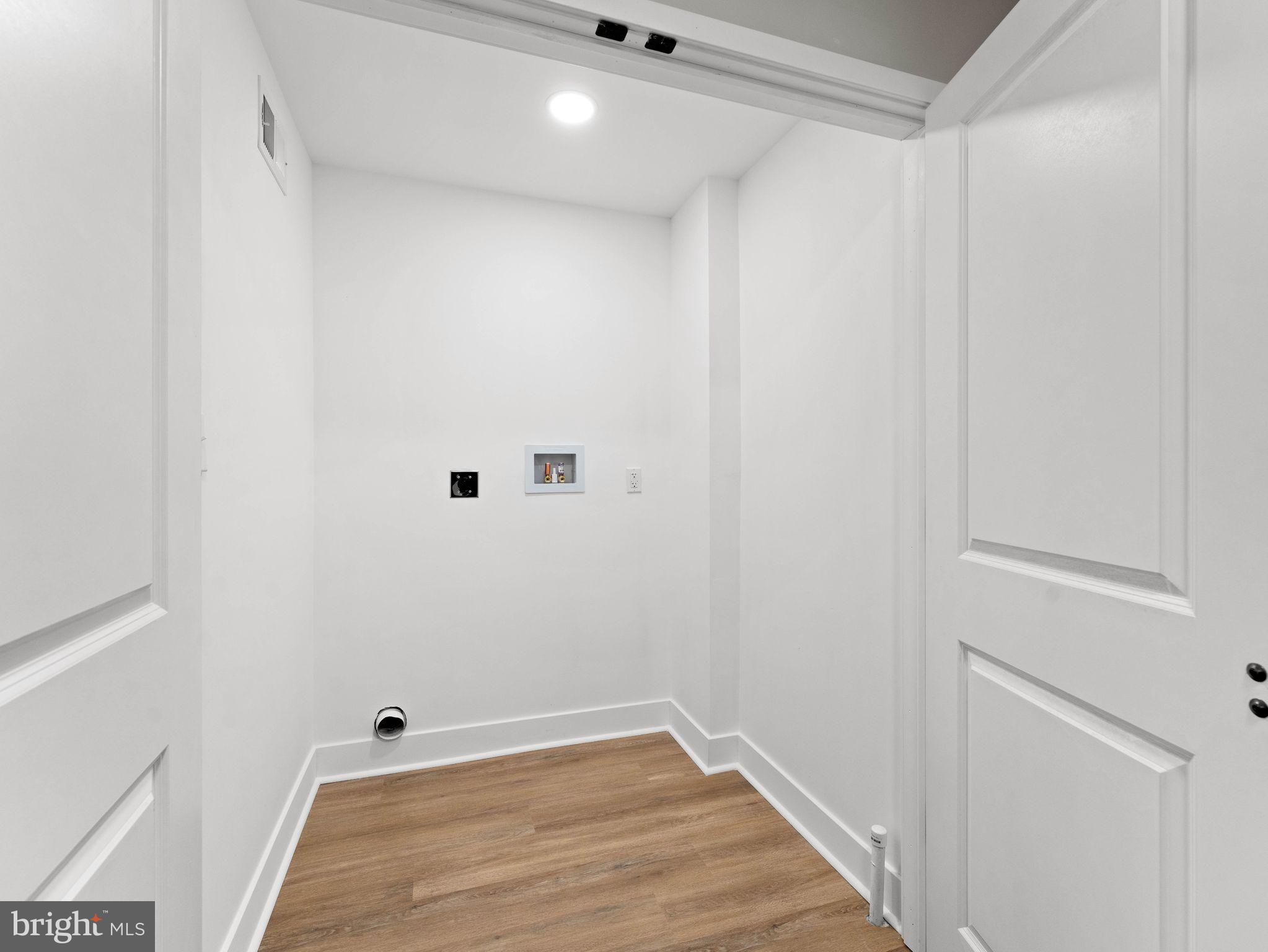 COBBS CREEK - Residential