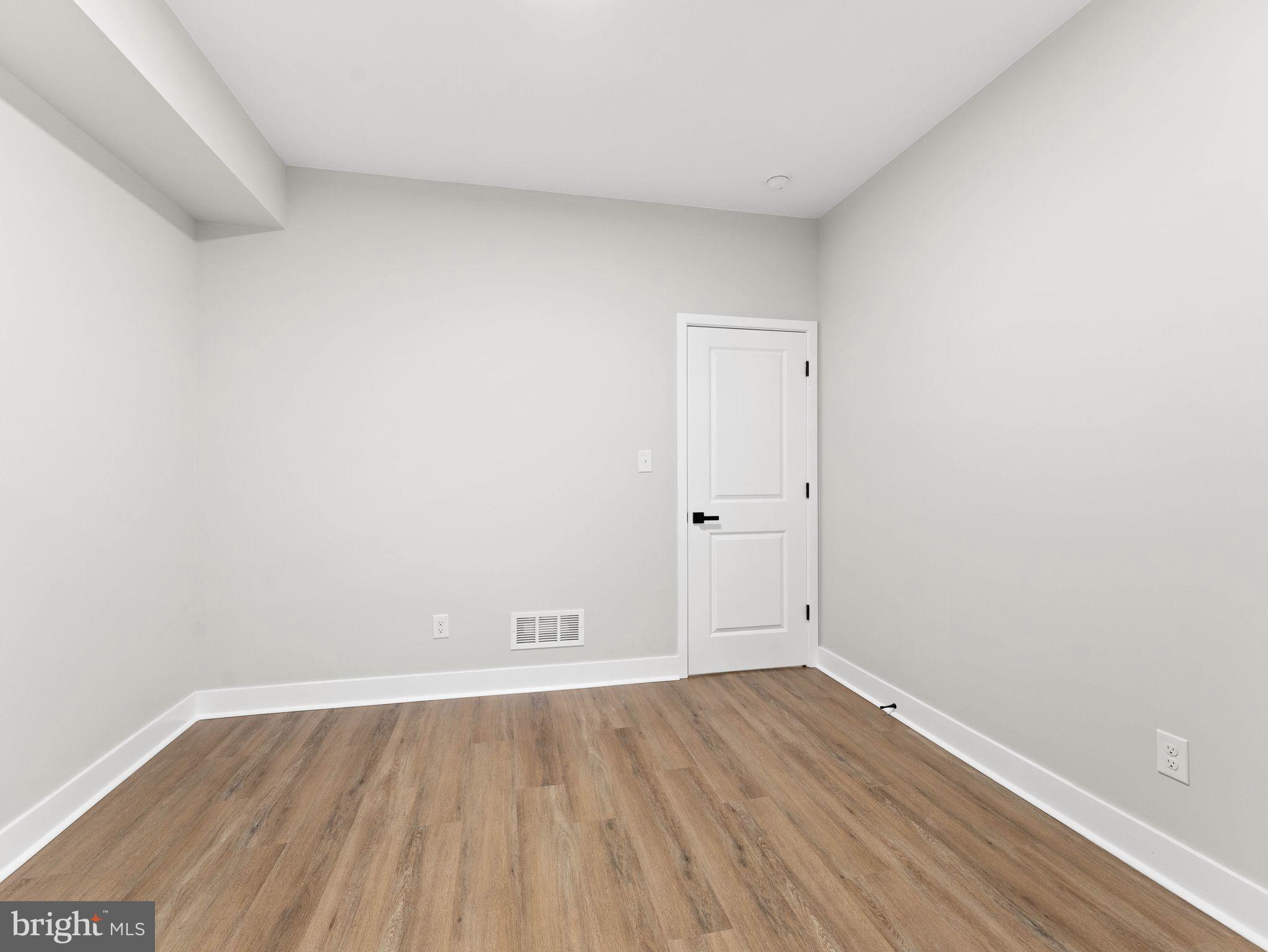 COBBS CREEK - Residential