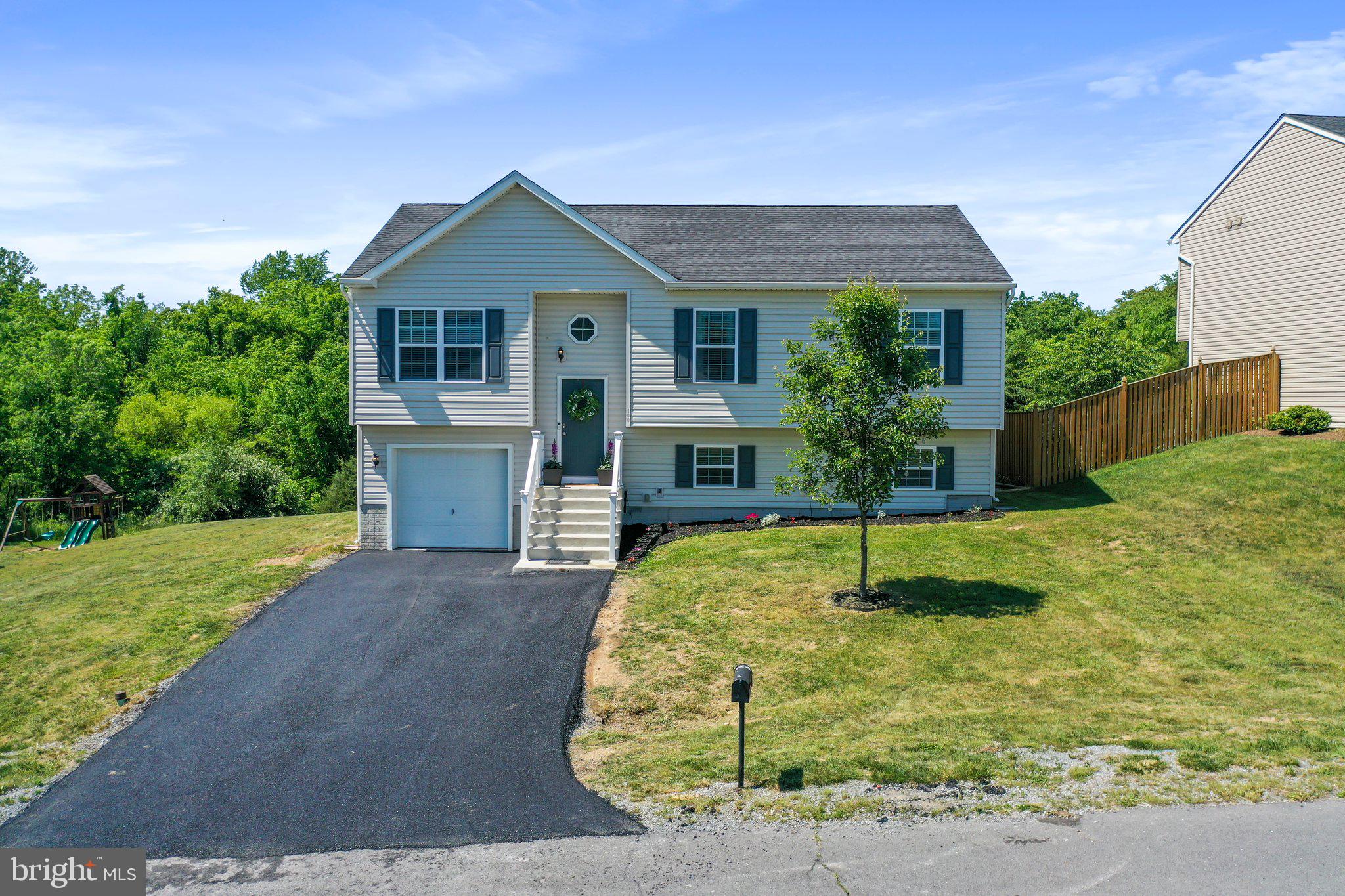 INWOOD MEADOWS - Residential