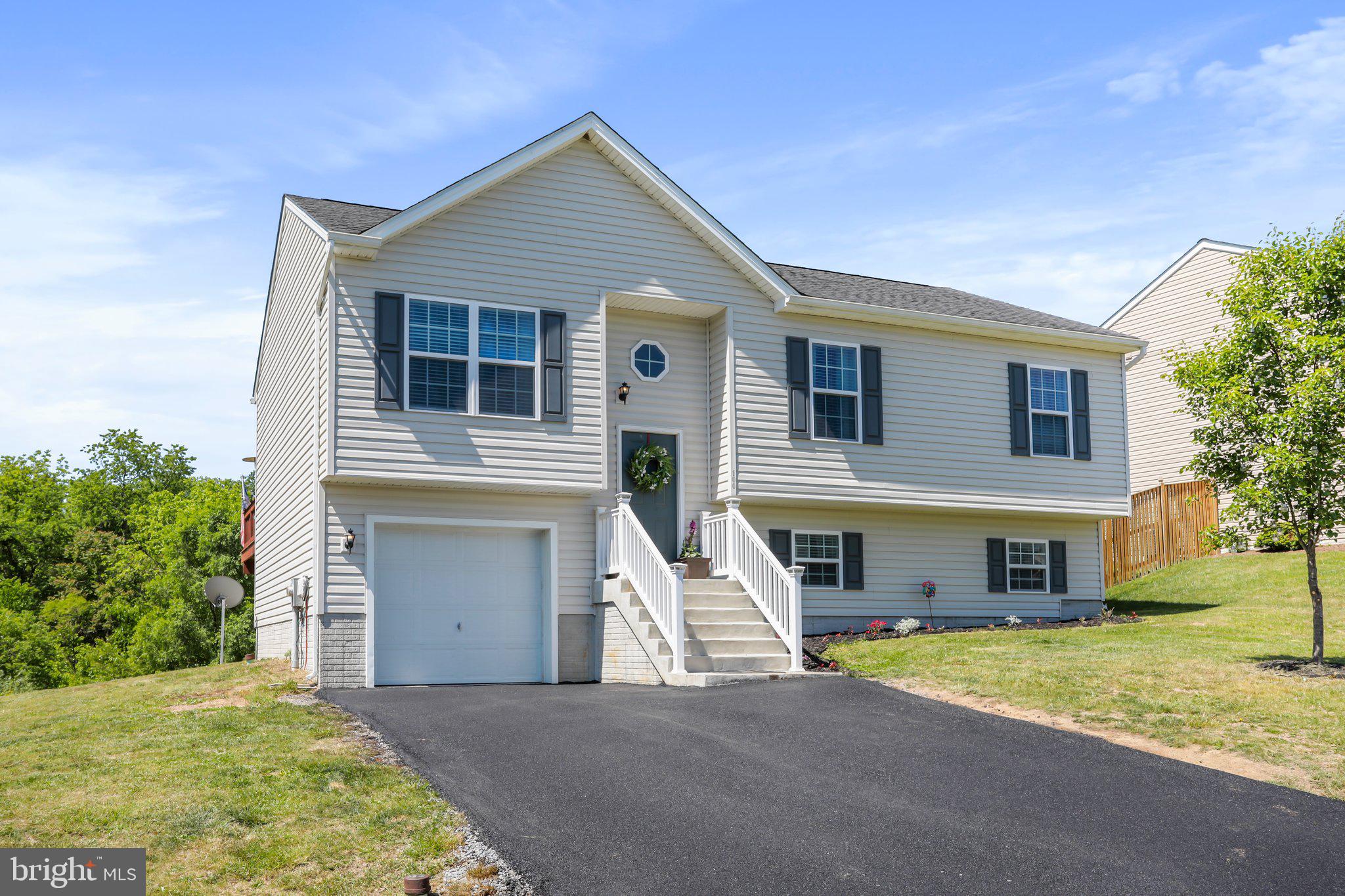 INWOOD MEADOWS - Residential