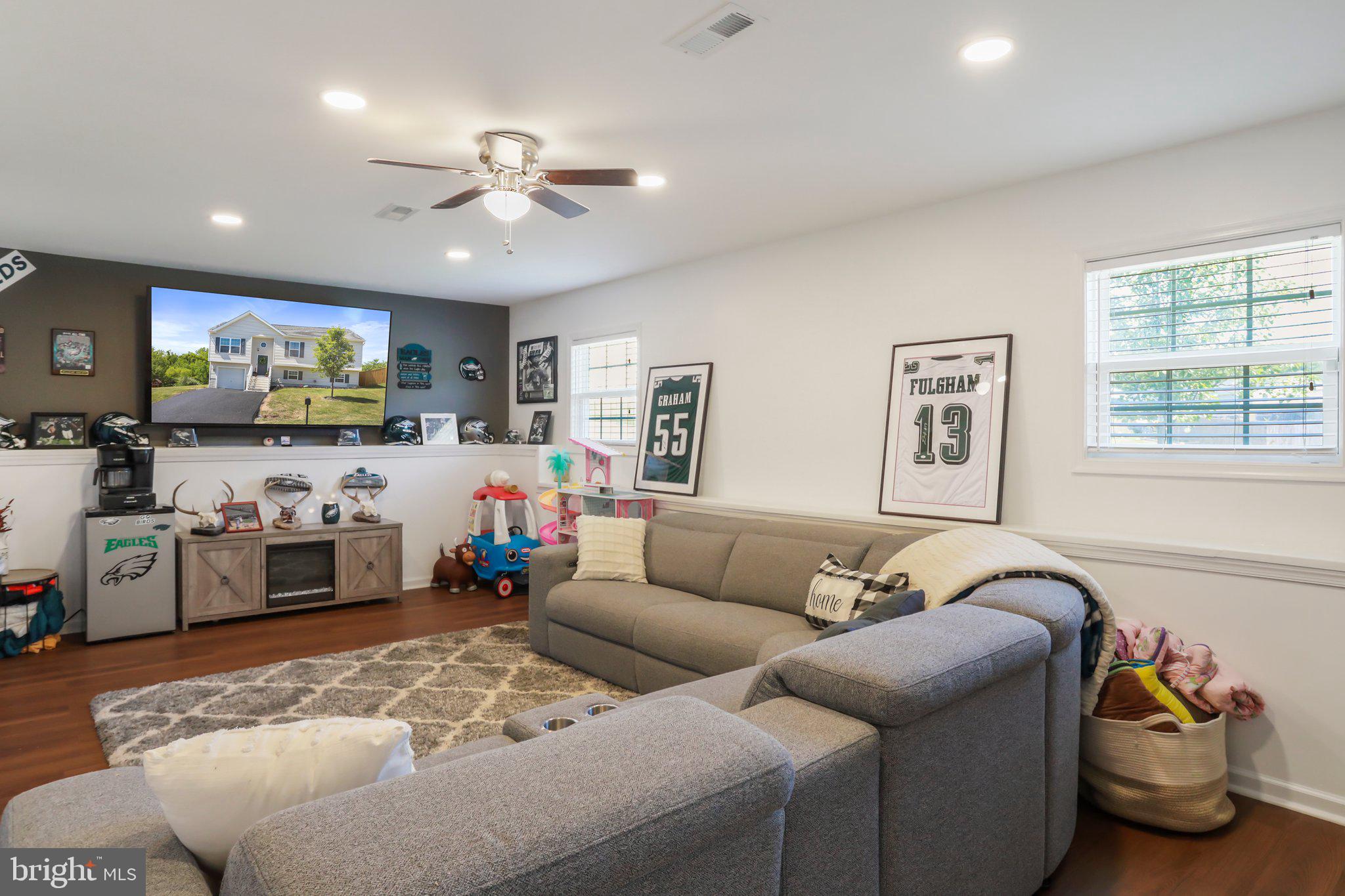 INWOOD MEADOWS - Residential