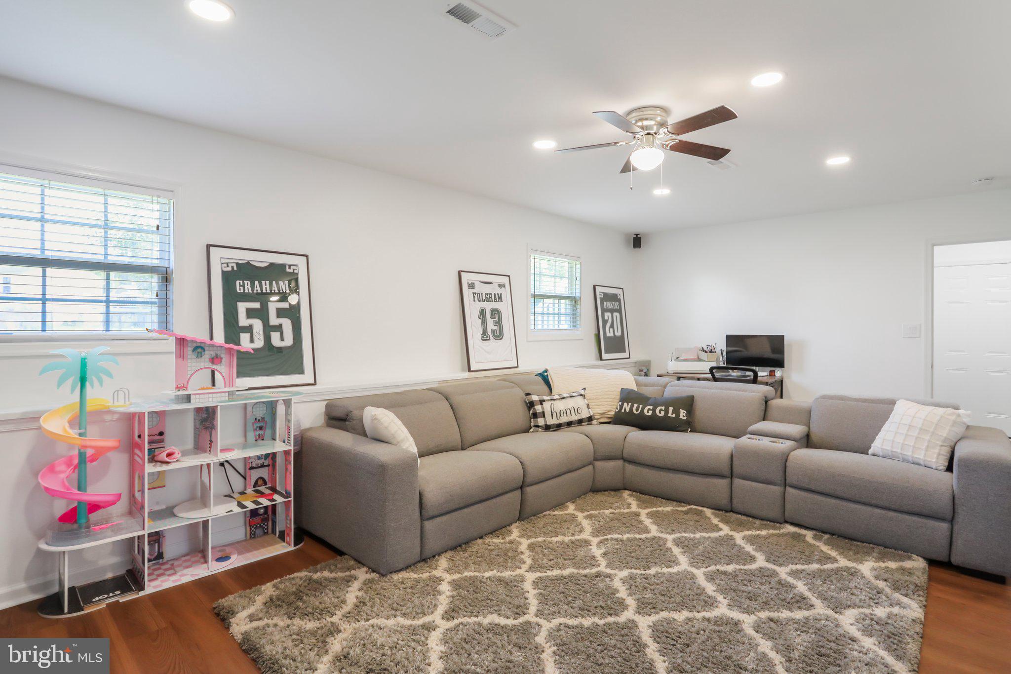 INWOOD MEADOWS - Residential