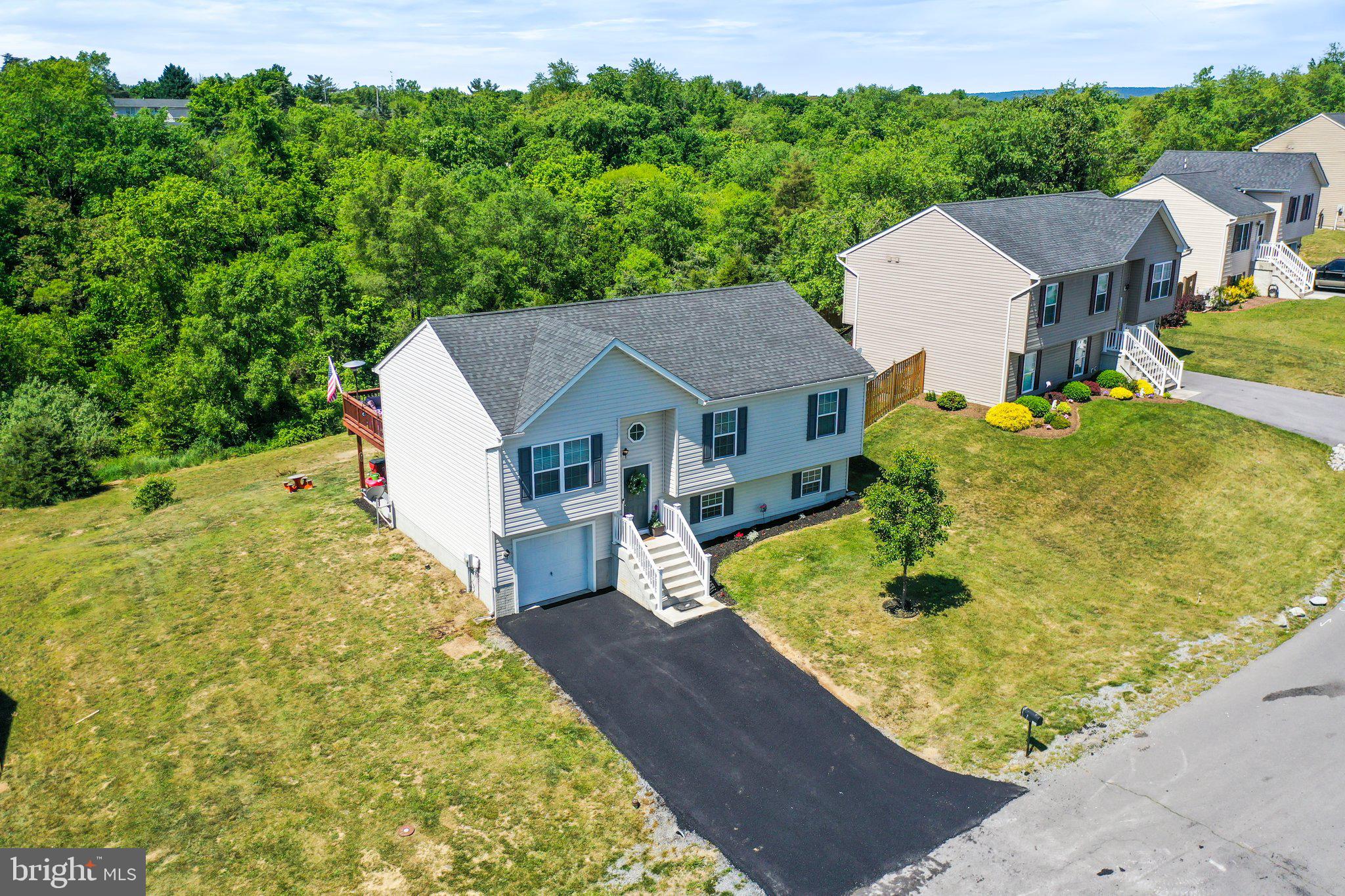 INWOOD MEADOWS - Residential