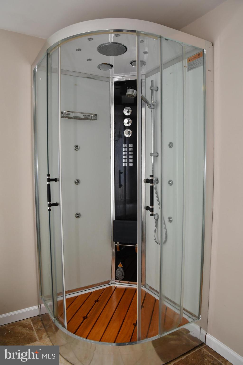 BARRISON POINT - Residential