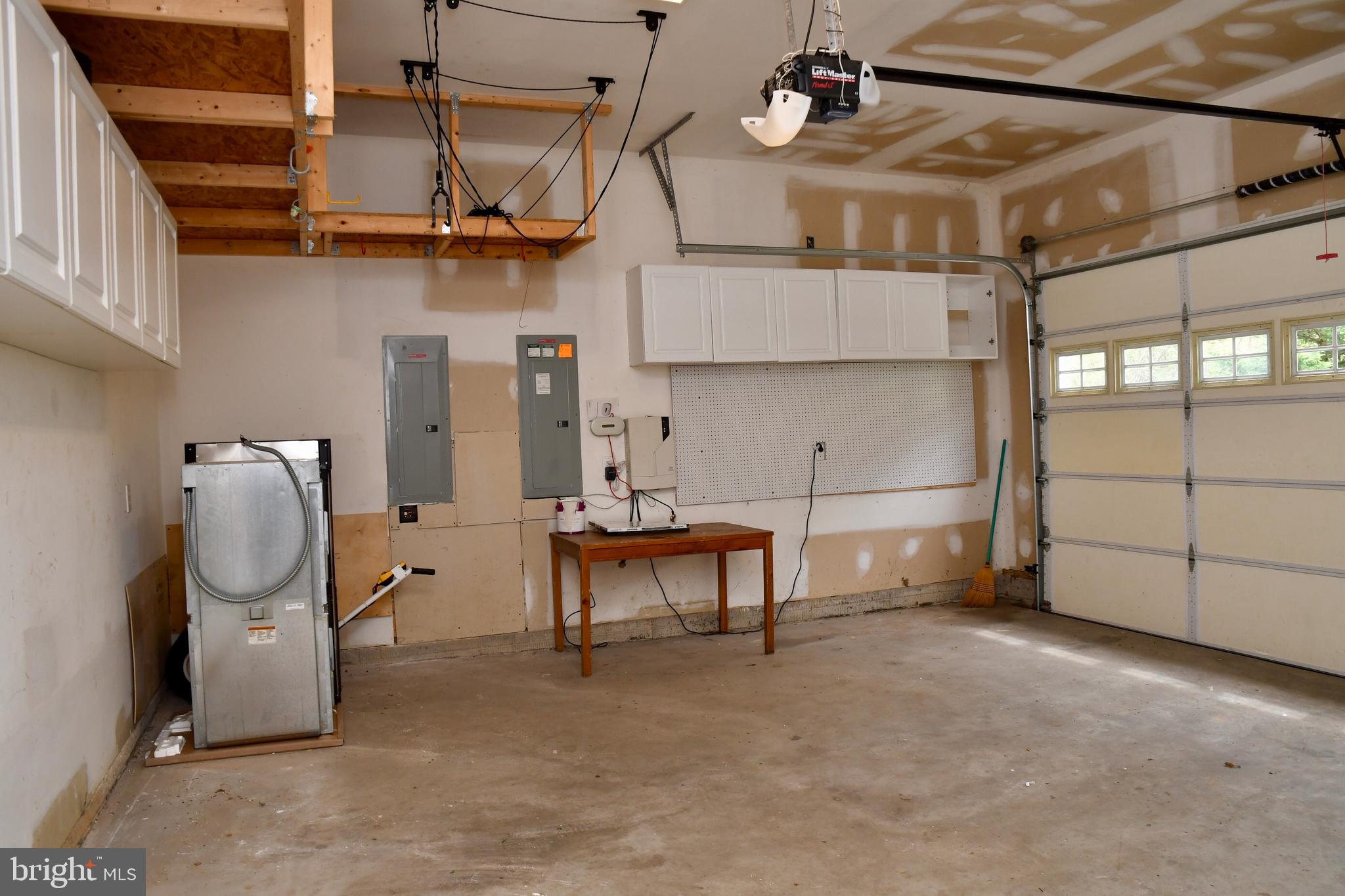 BARRISON POINT - Residential