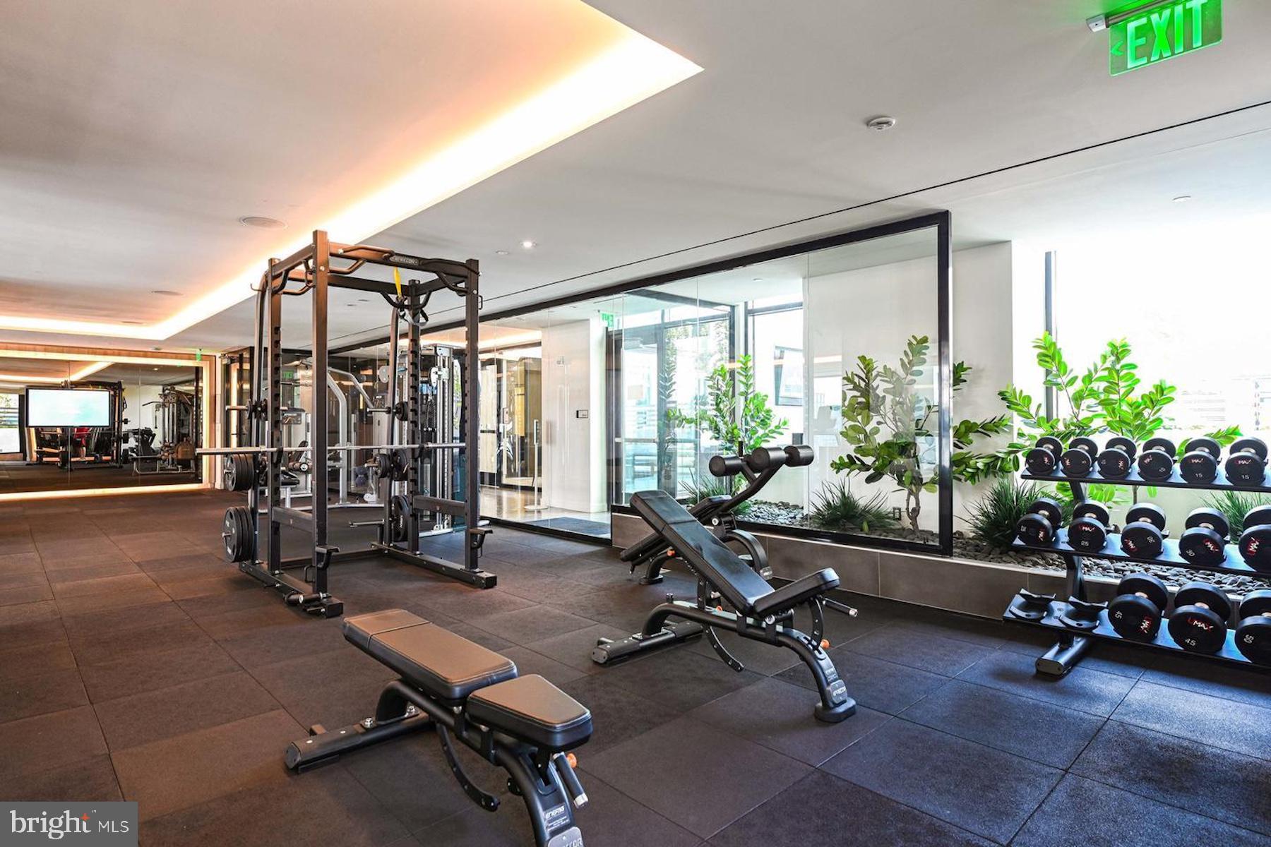 THE VERSE CONDO - Residential Lease