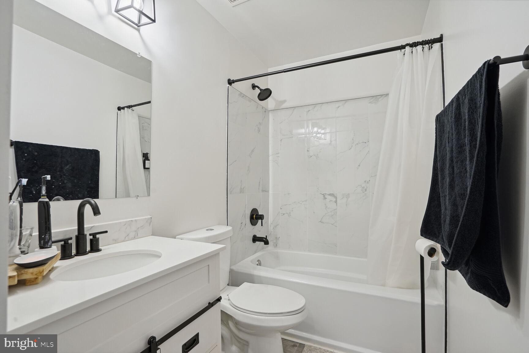 AMBERLEA AT SOUTH RIDING - Residential