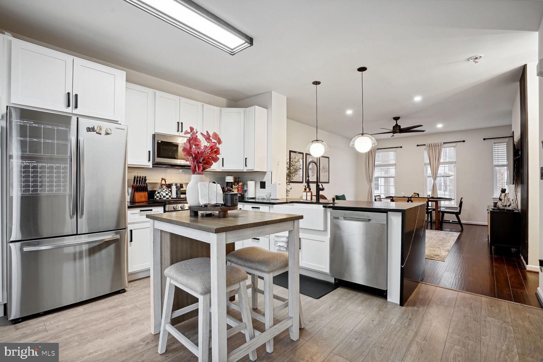 AMBERLEA AT SOUTH RIDING - Residential