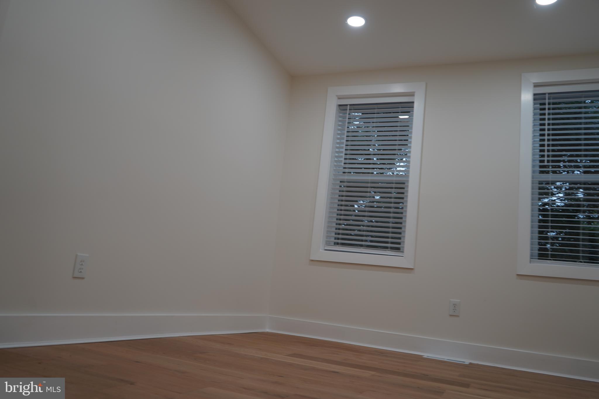 SETON HILL - Residential