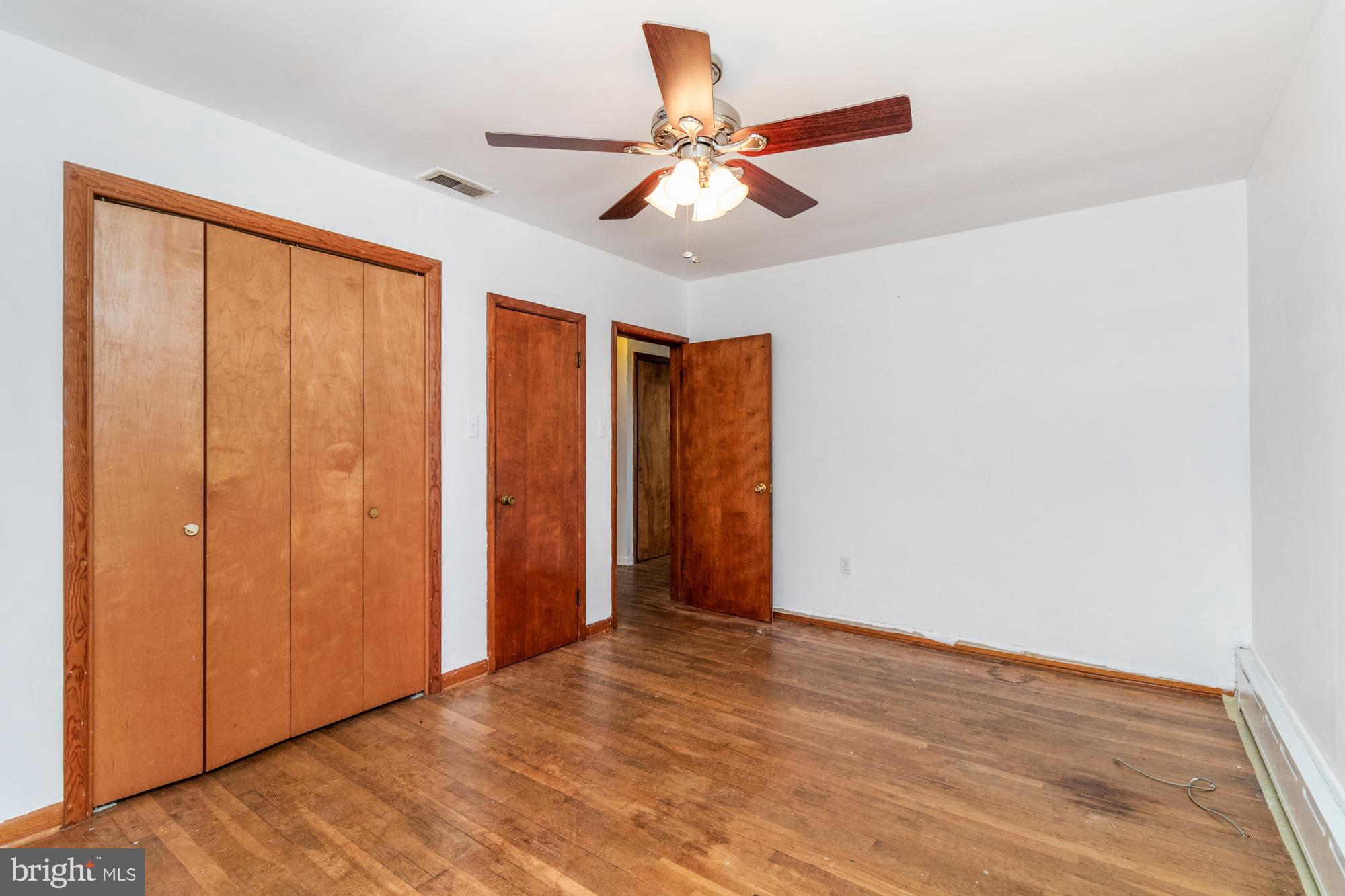 BAUERNSCHMIDT MANOR - Residential Lease