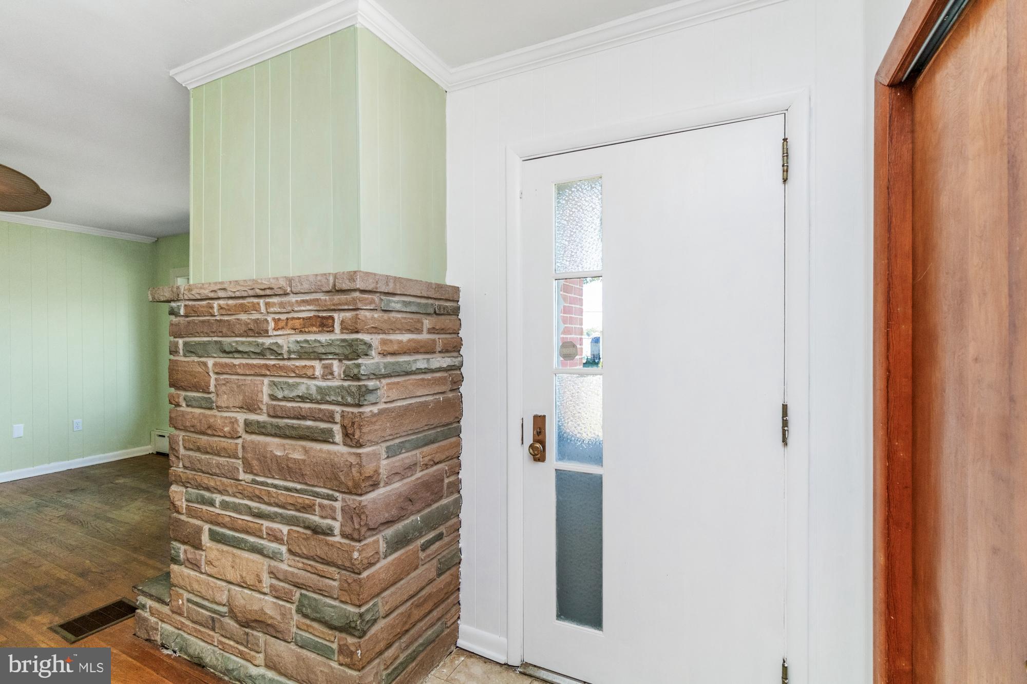 BAUERNSCHMIDT MANOR - Residential Lease