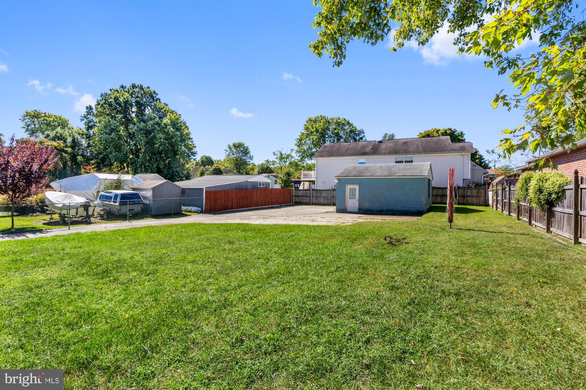 BAUERNSCHMIDT MANOR - Residential Lease