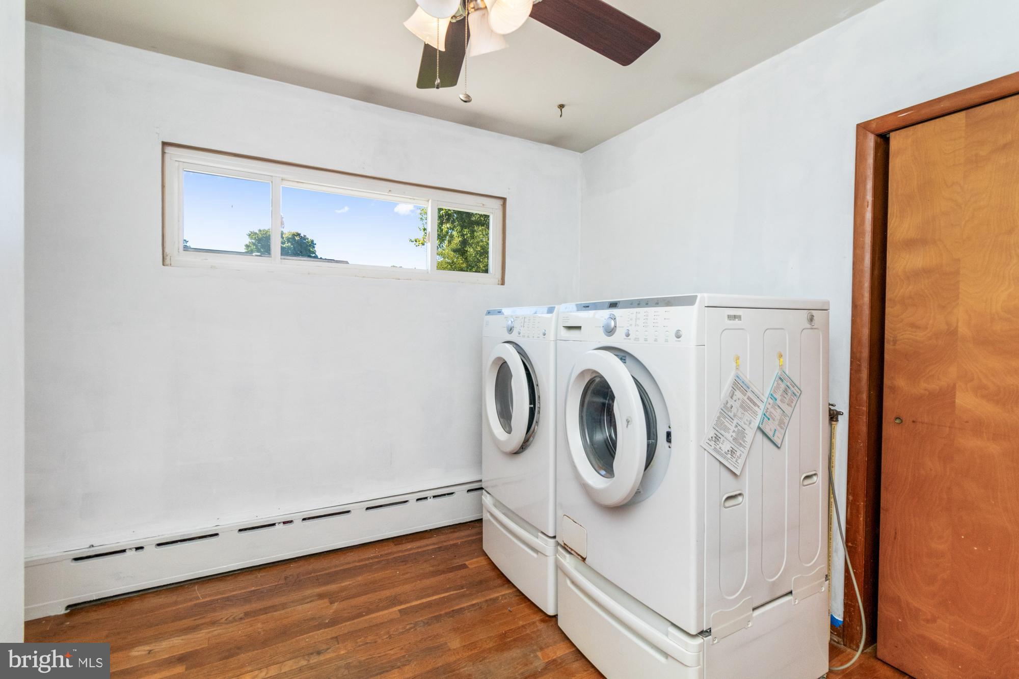 BAUERNSCHMIDT MANOR - Residential Lease