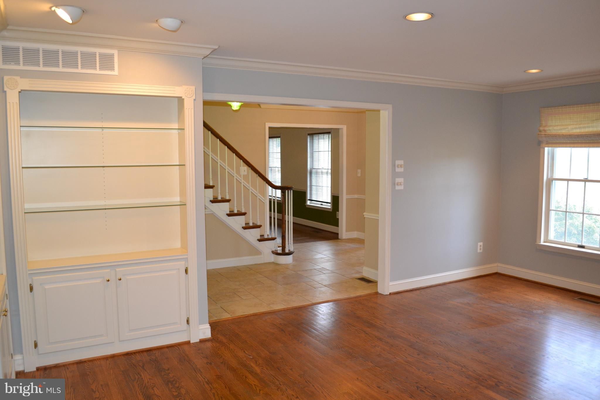 FIVE SPRINGS - Residential Lease