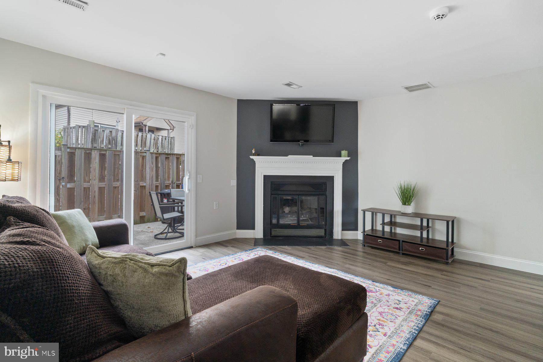 BALLENGER CREEK - Residential