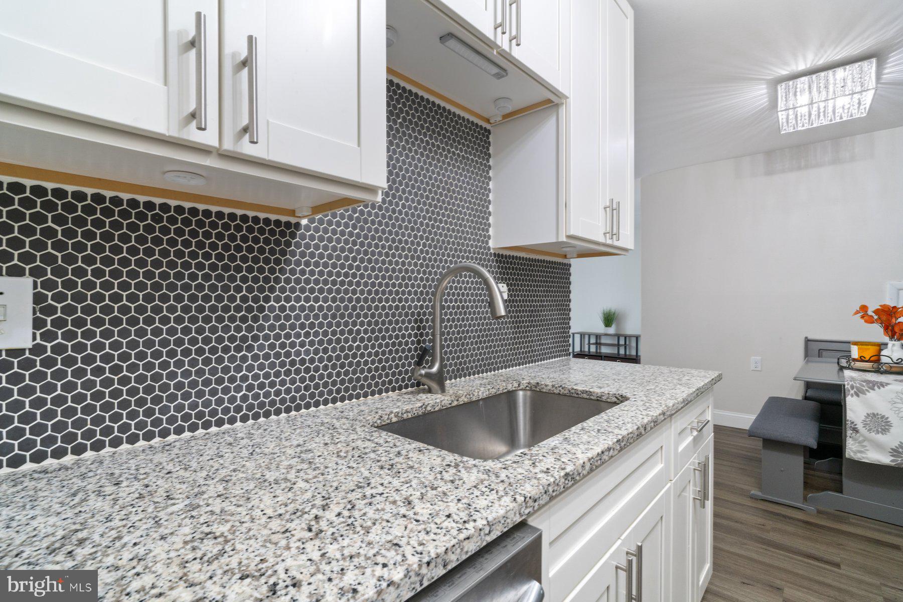 BALLENGER CREEK - Residential