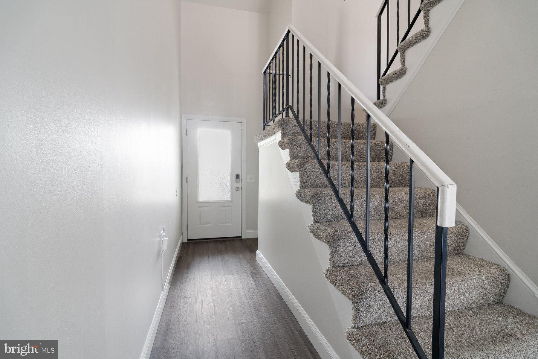 BALLENGER CREEK - Residential