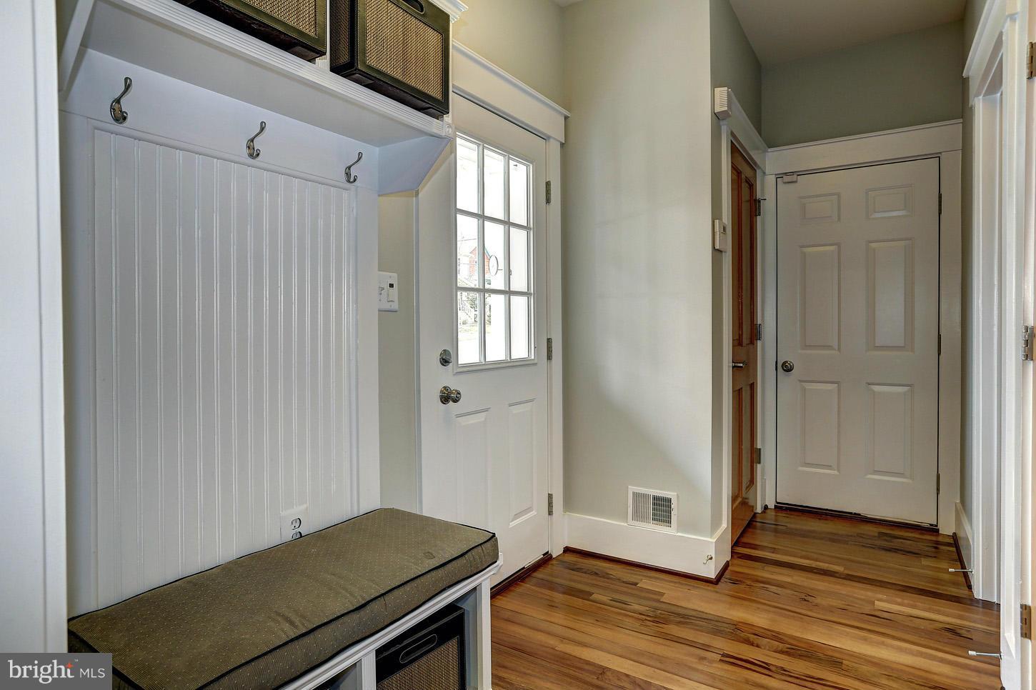 WEST VIENNA WOODS - Residential