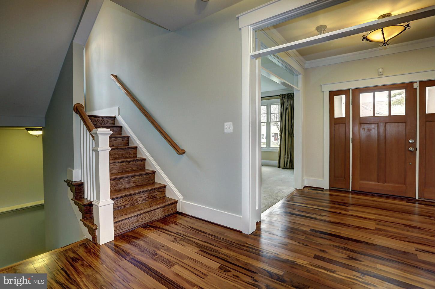 WEST VIENNA WOODS - Residential