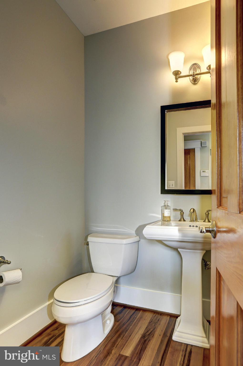 WEST VIENNA WOODS - Residential