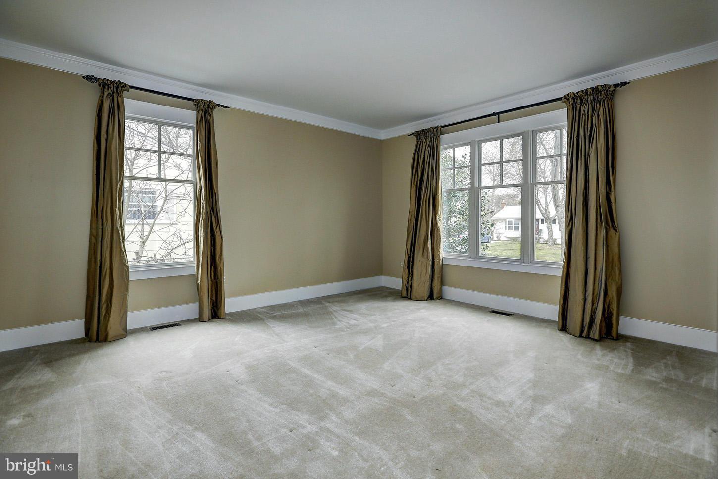 WEST VIENNA WOODS - Residential