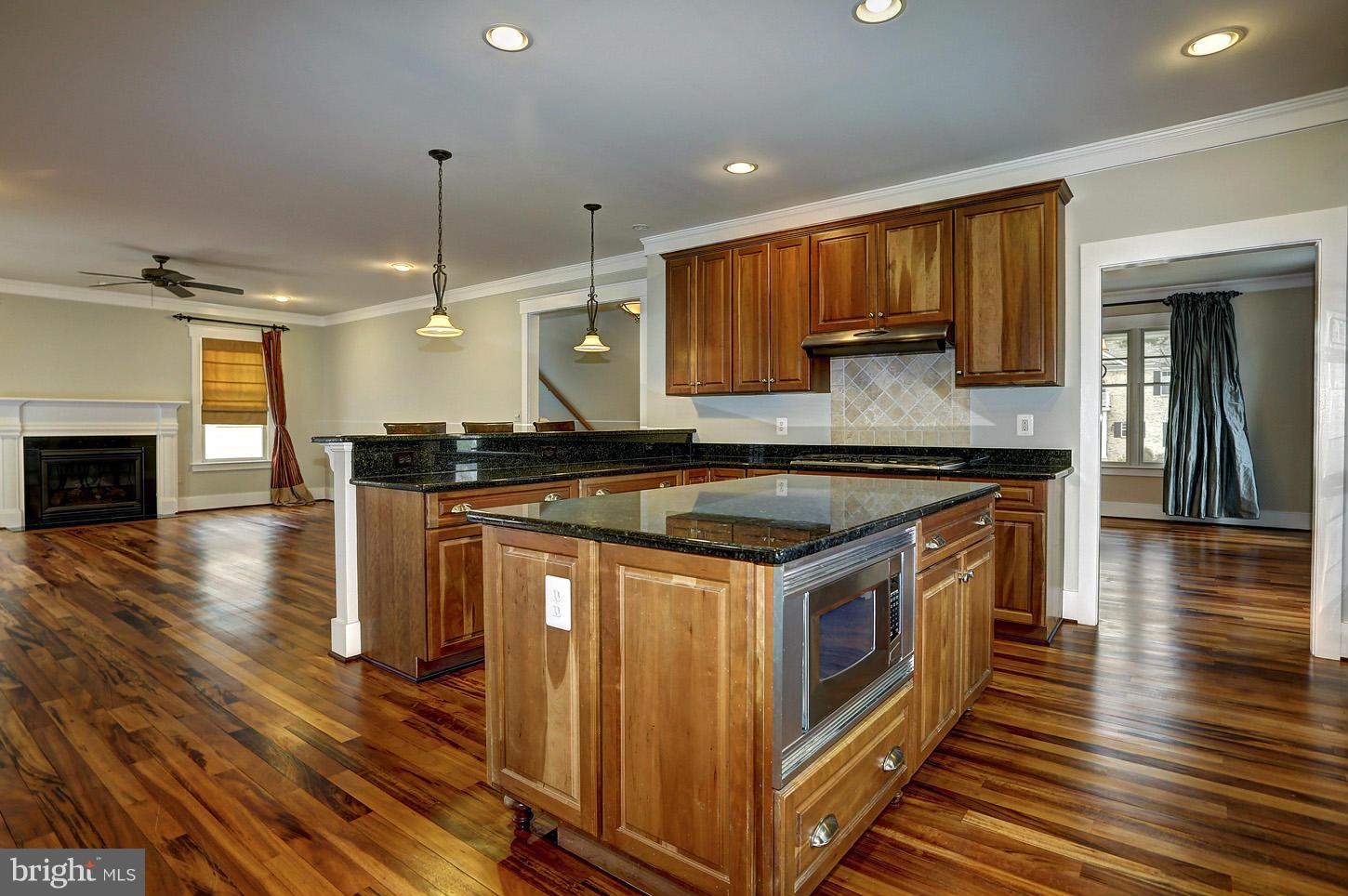 WEST VIENNA WOODS - Residential